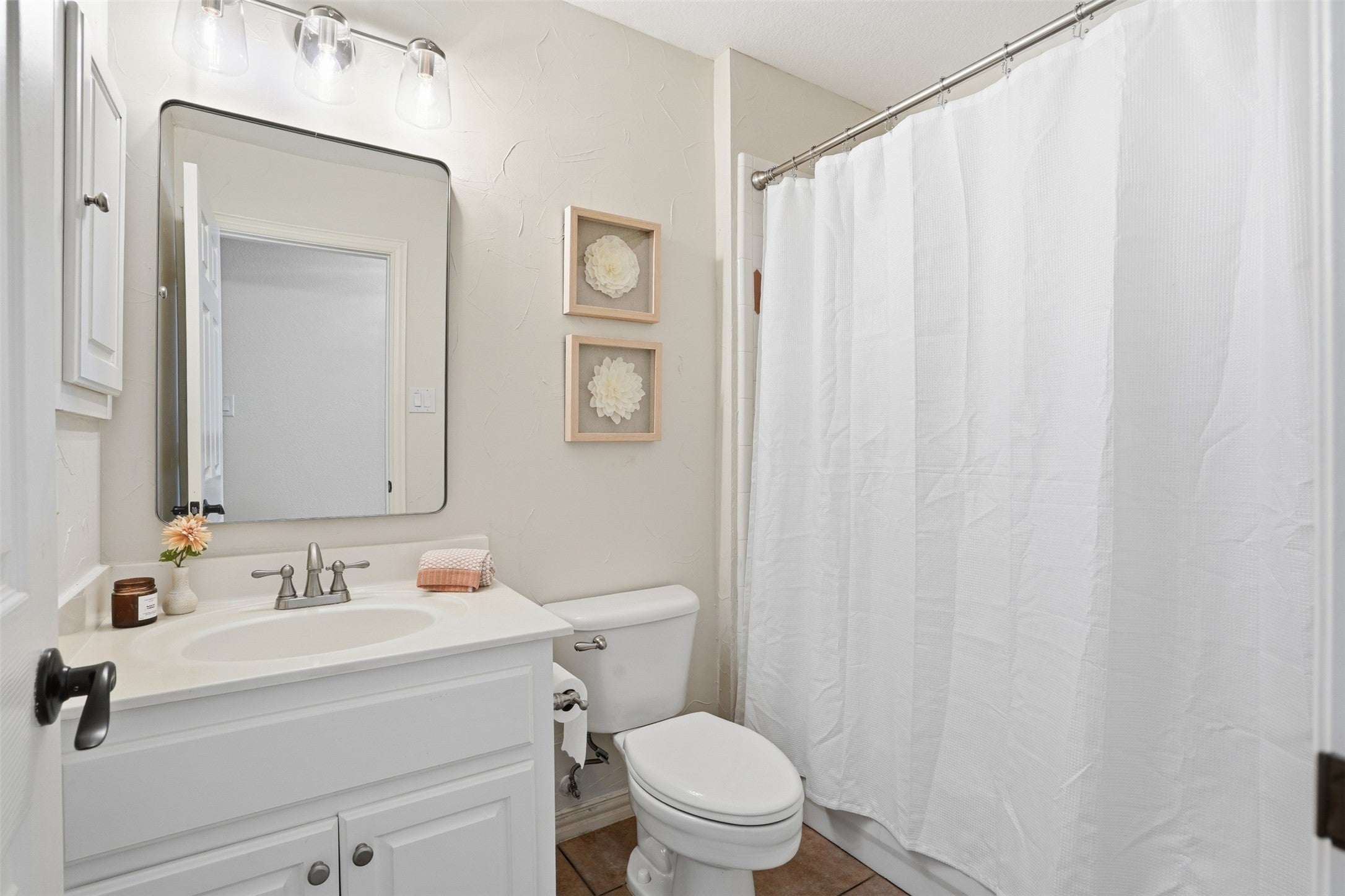 Southlake, Texas, 76092, United States, 5 Bedrooms Bedrooms, ,4 BathroomsBathrooms,Residential,Active,2008272