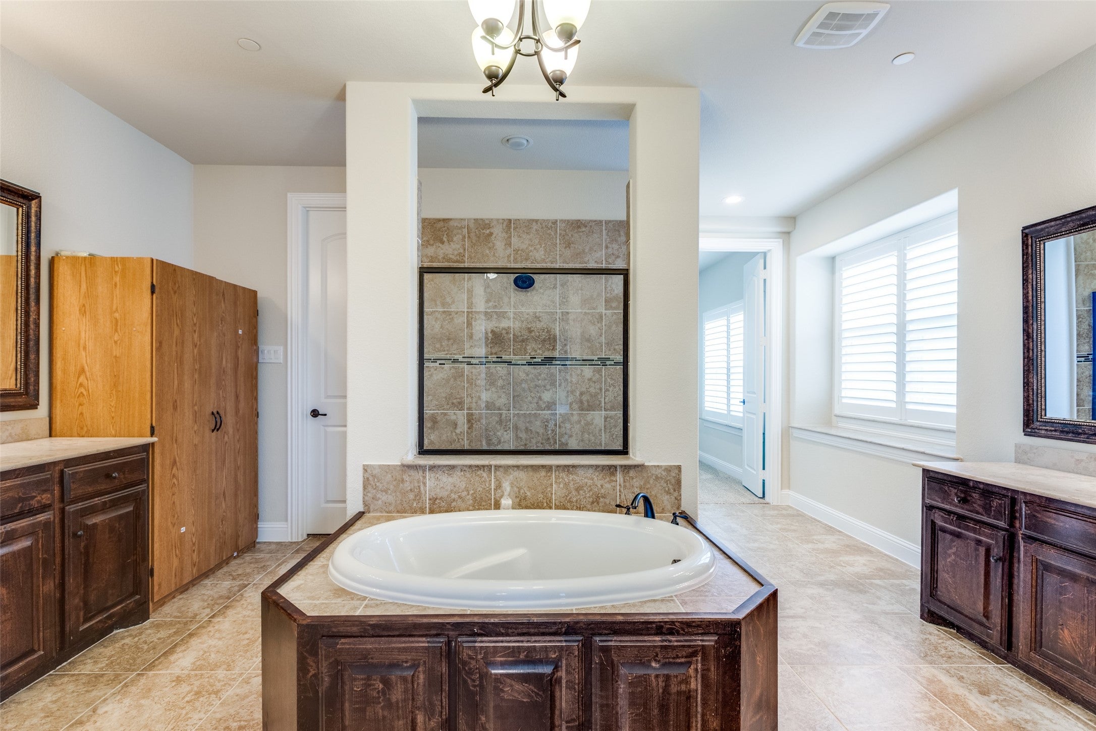 Prosper, Texas, 75078, United States, 5 Bedrooms Bedrooms, ,4 BathroomsBathrooms,Residential,Active,2007003