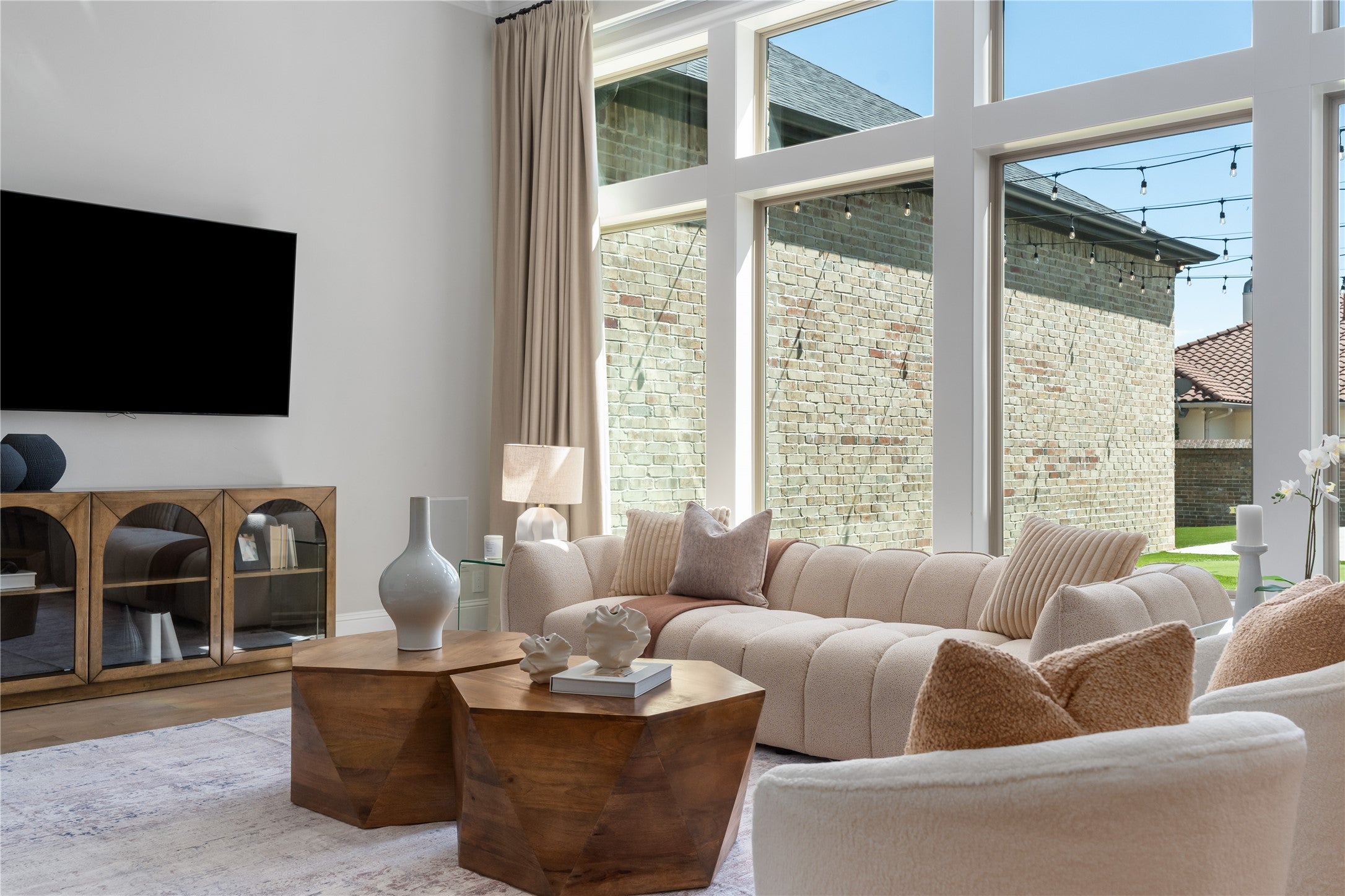 Frisco, Texas, 75033, United States, 6 Bedrooms Bedrooms, ,9 BathroomsBathrooms,Residential,Active,1910136