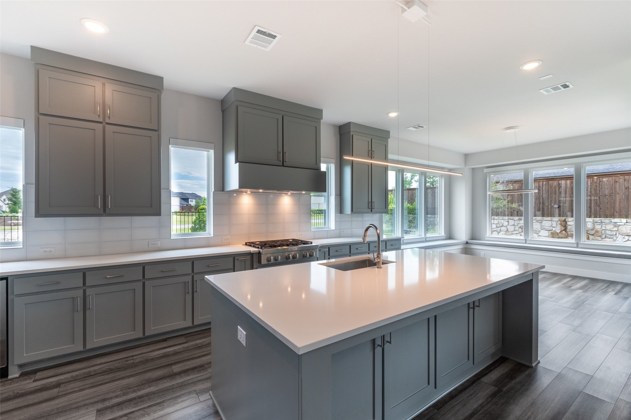 Frisco, Texas, 75035, United States, 5 Bedrooms Bedrooms, ,6 BathroomsBathrooms,Residential,Active,1990641