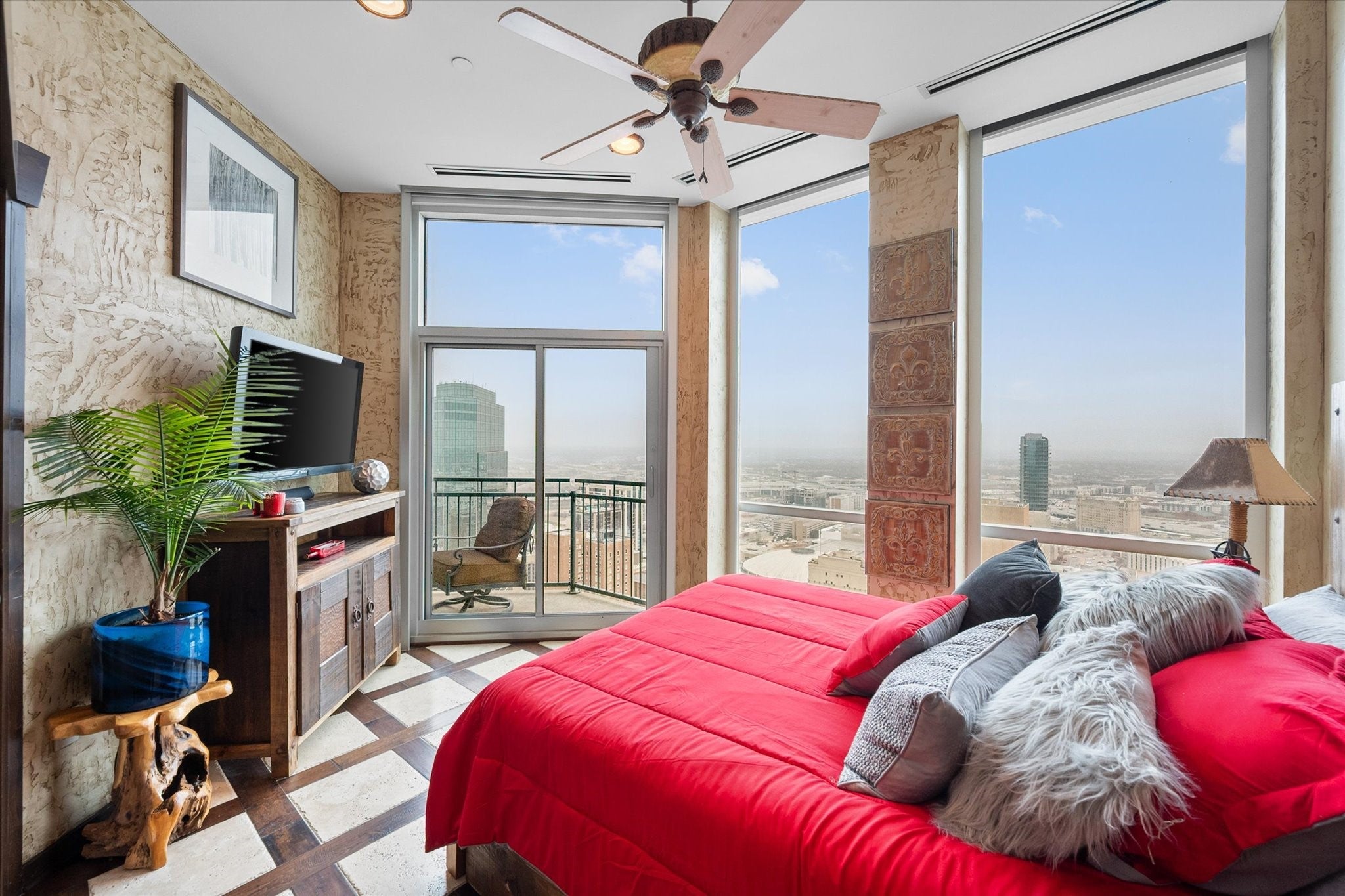 Fort Worth, Texas, 76102, United States, ,3 BathroomsBathrooms,Residential,Active,1808184