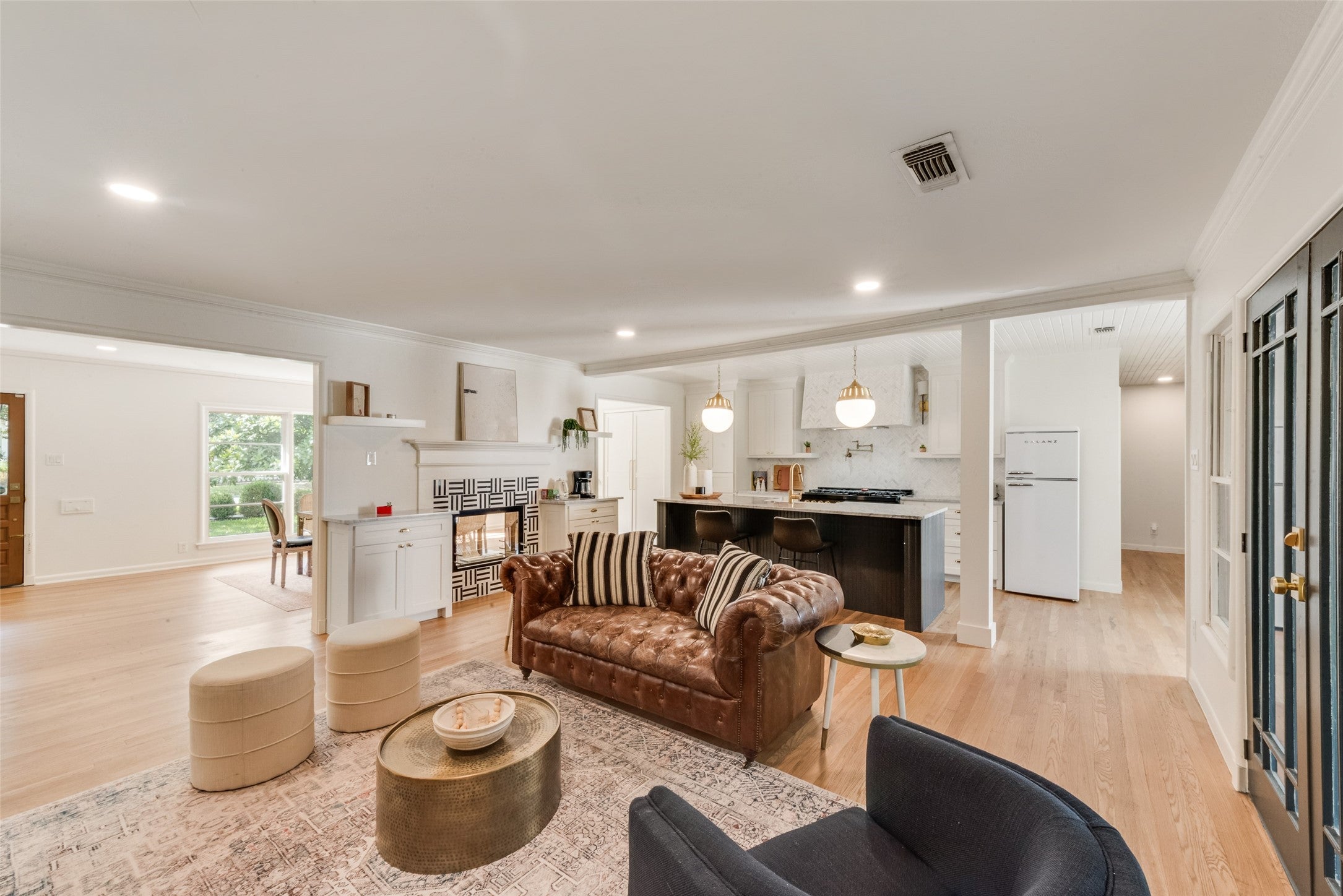 Mckinney, Texas, 75069, United States, 4 Bedrooms Bedrooms, ,4 BathroomsBathrooms,Residential,Active,1936375