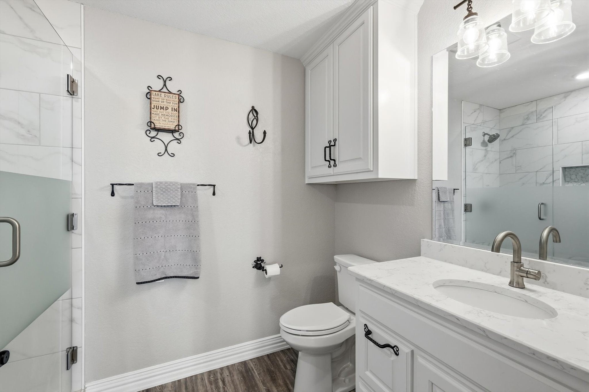 Graham, Texas, 76450, United States, 4 Bedrooms Bedrooms, ,4 BathroomsBathrooms,Residential,Active,2017097