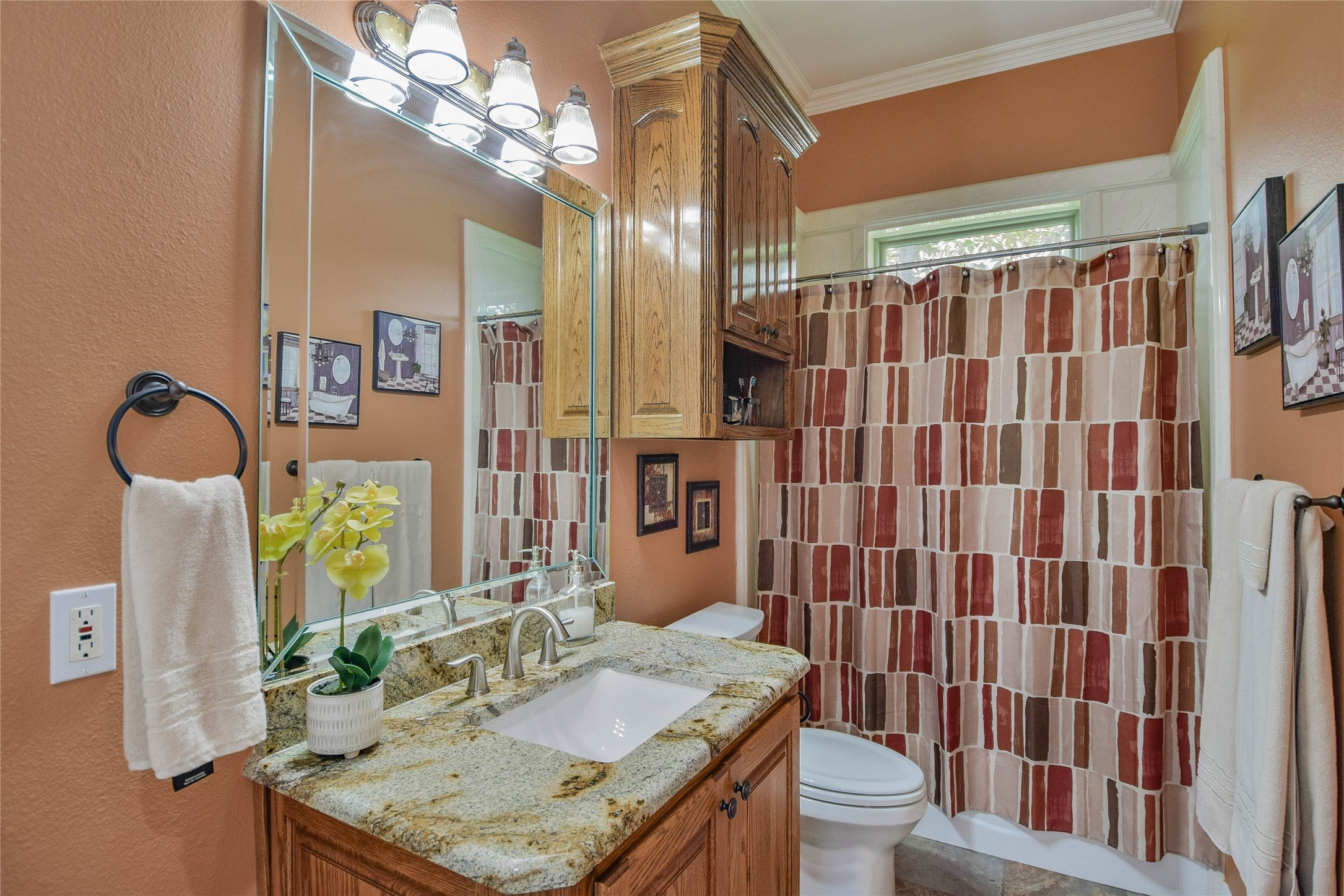 Granbury, Texas, 76048, United States, ,5 BathroomsBathrooms,Residential,Active,1799390