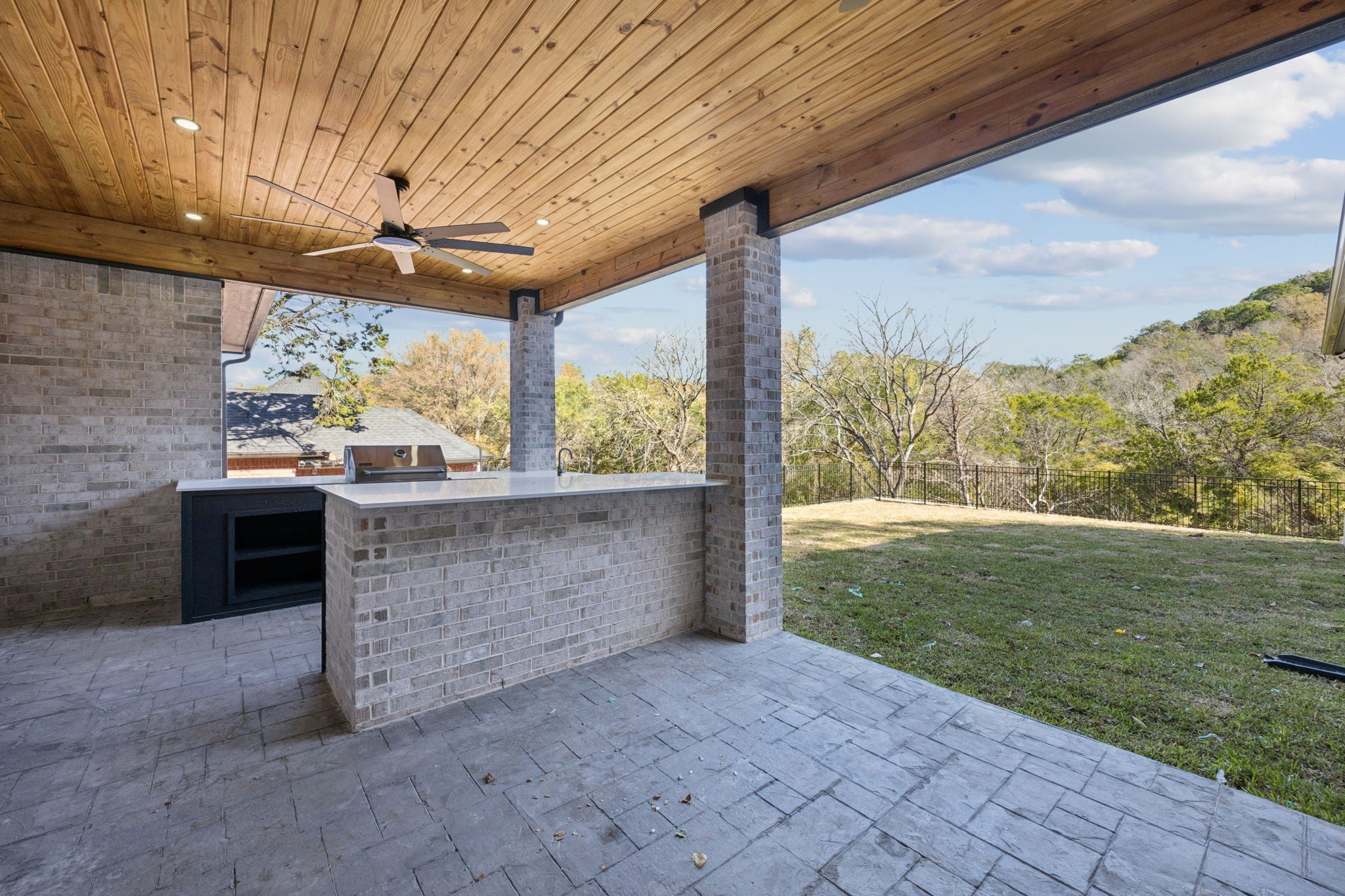 Cedar Hill, Texas, 75104, United States, 4 Bedrooms Bedrooms, ,5 BathroomsBathrooms,Residential,Active,1993947