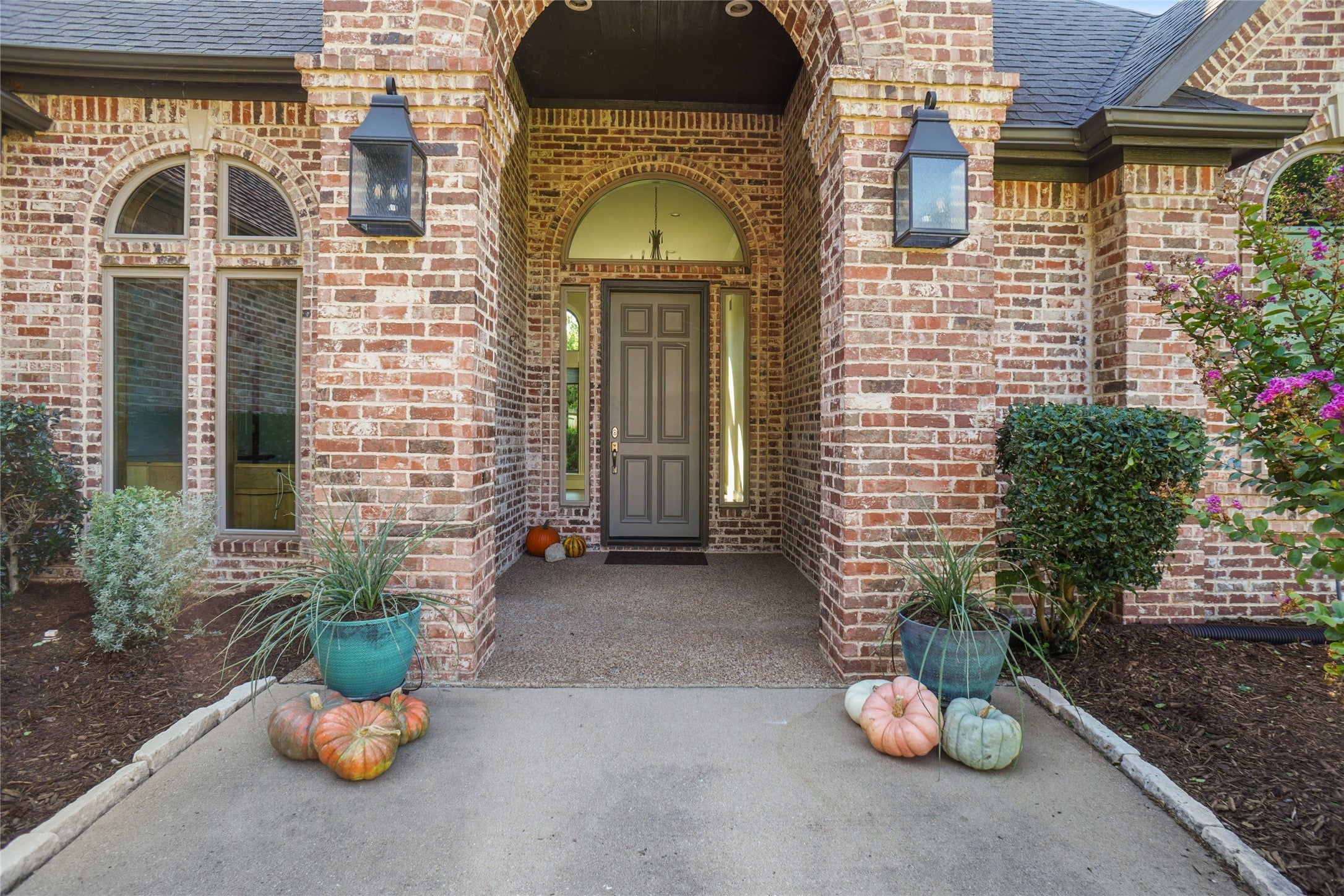 Southlake, Texas, 76092, United States, 4 Bedrooms Bedrooms, ,4 BathroomsBathrooms,Residential,Active,1962191