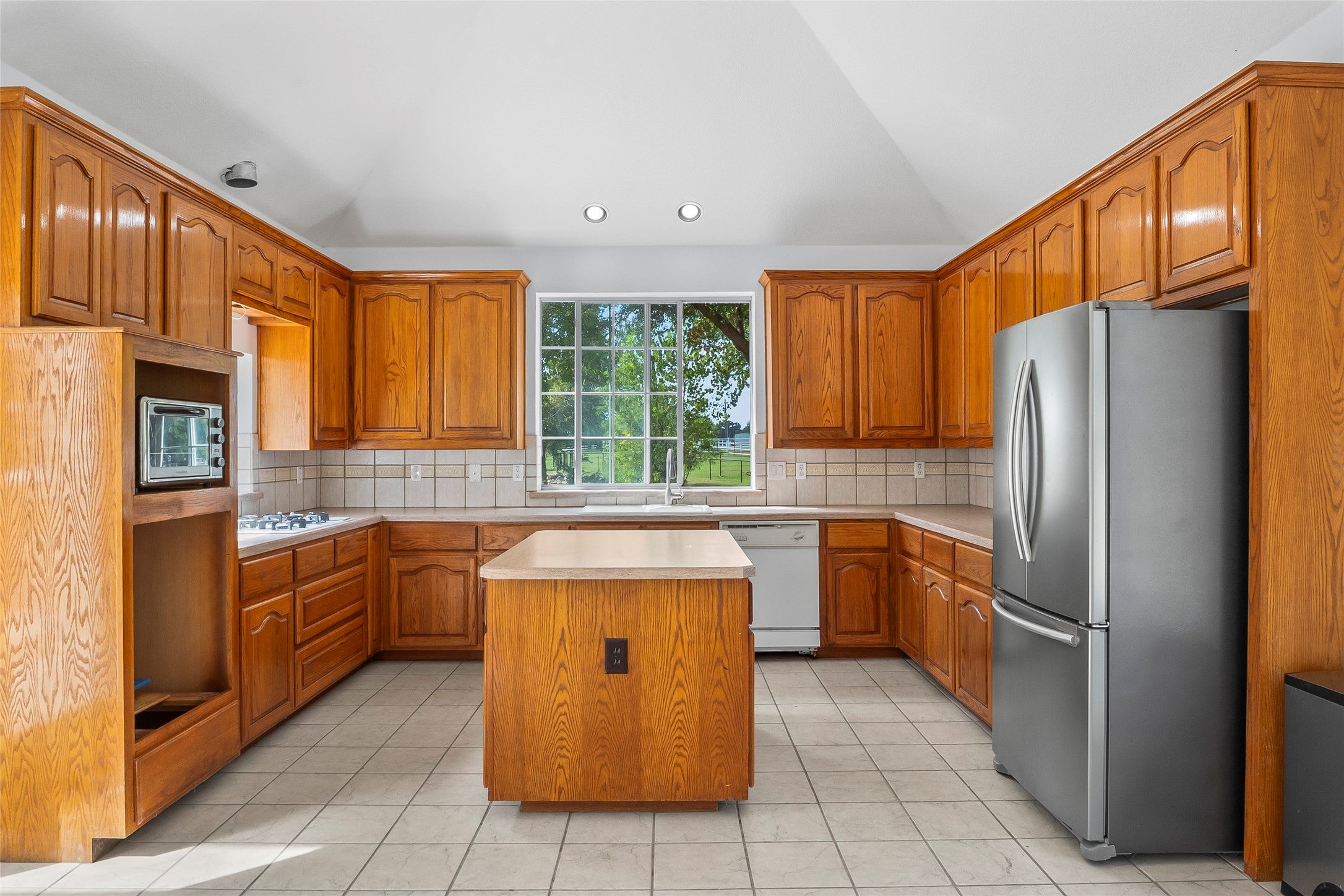 Argyle, Texas, 76226, United States, 3 Bedrooms Bedrooms, ,2 BathroomsBathrooms,Residential,Active,1960132