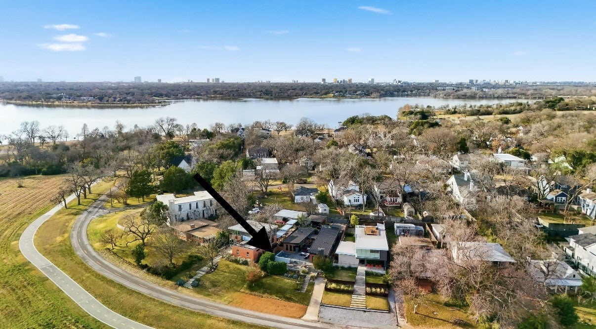 Dallas, Texas, 75218, United States, 3 Bedrooms Bedrooms, ,2 BathroomsBathrooms,Residential,Active,2010190