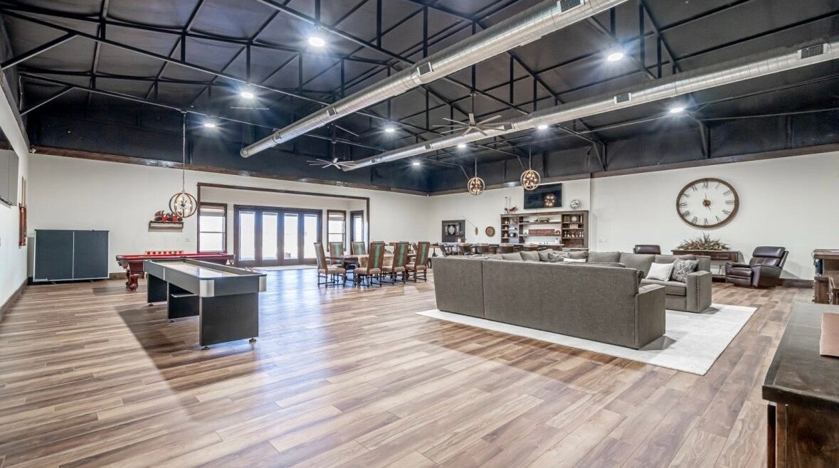 Tolar, Texas, 76476, United States, 5 Bedrooms Bedrooms, ,7 BathroomsBathrooms,Residential,Active,1993962