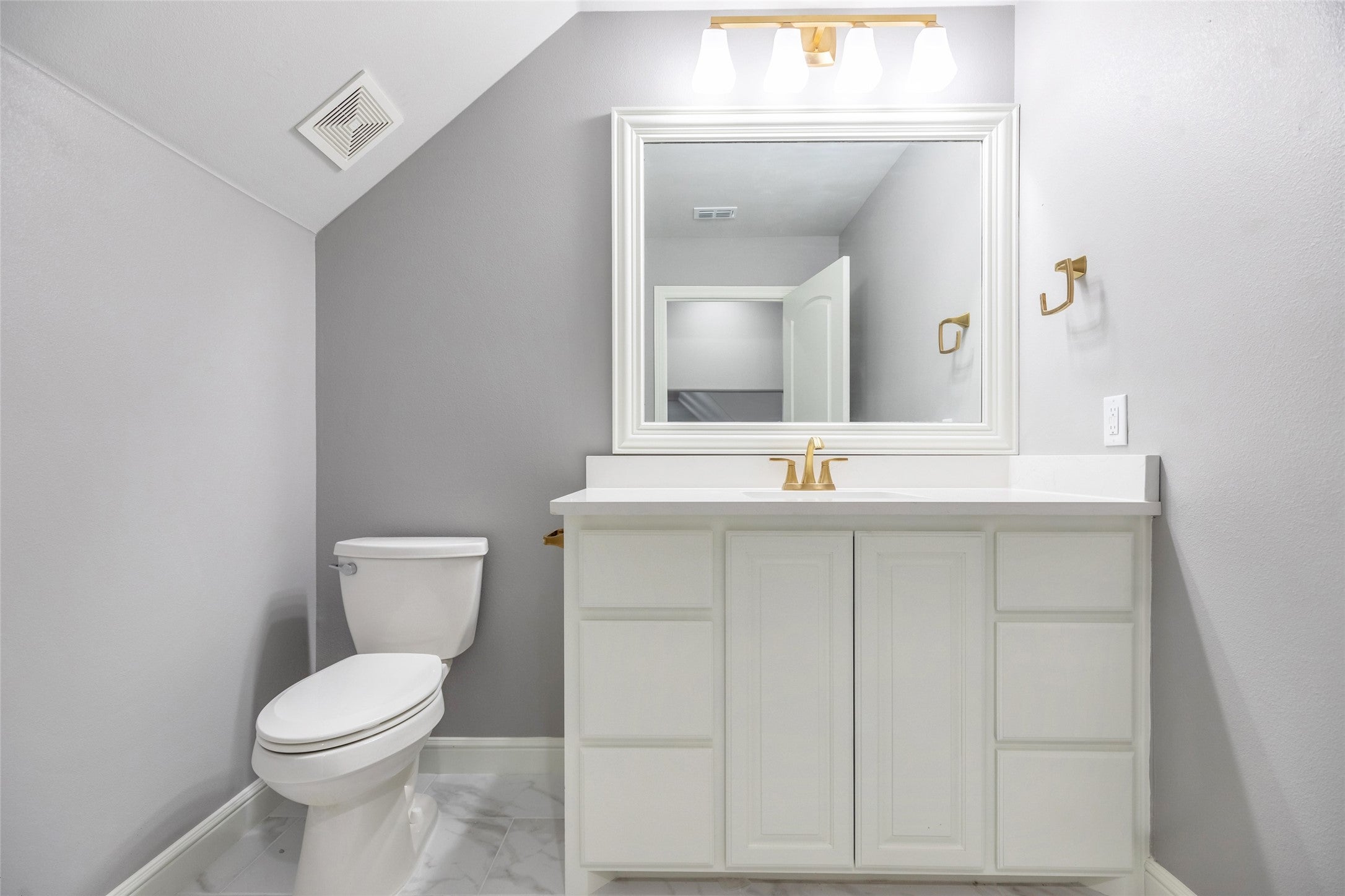 Abilene, Texas, 79602, United States, 5 Bedrooms Bedrooms, ,8 BathroomsBathrooms,Residential,Active,1762874