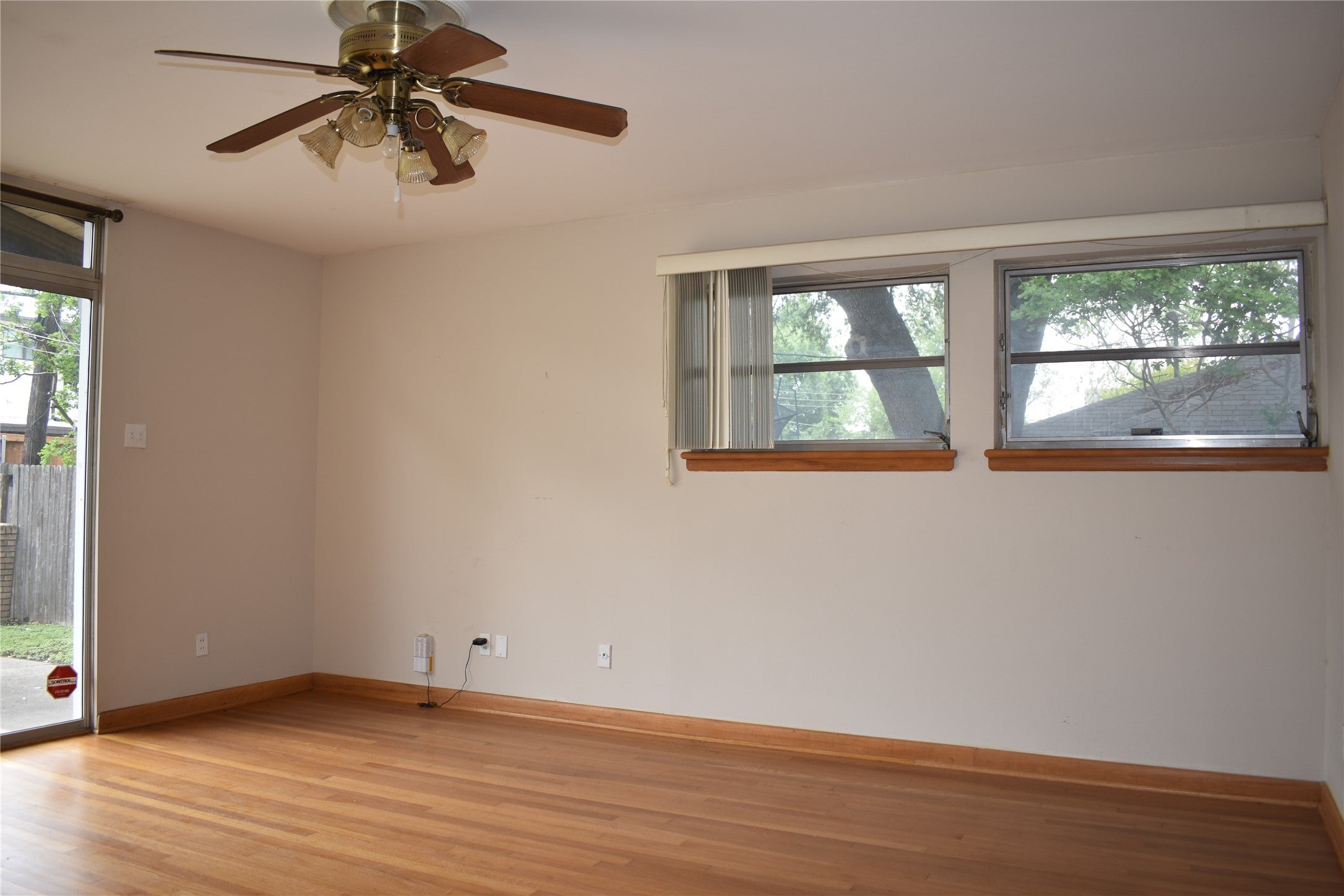 Dallas, Texas, 75225, United States, 4 Bedrooms Bedrooms, ,4 BathroomsBathrooms,Residential,Active,1922674