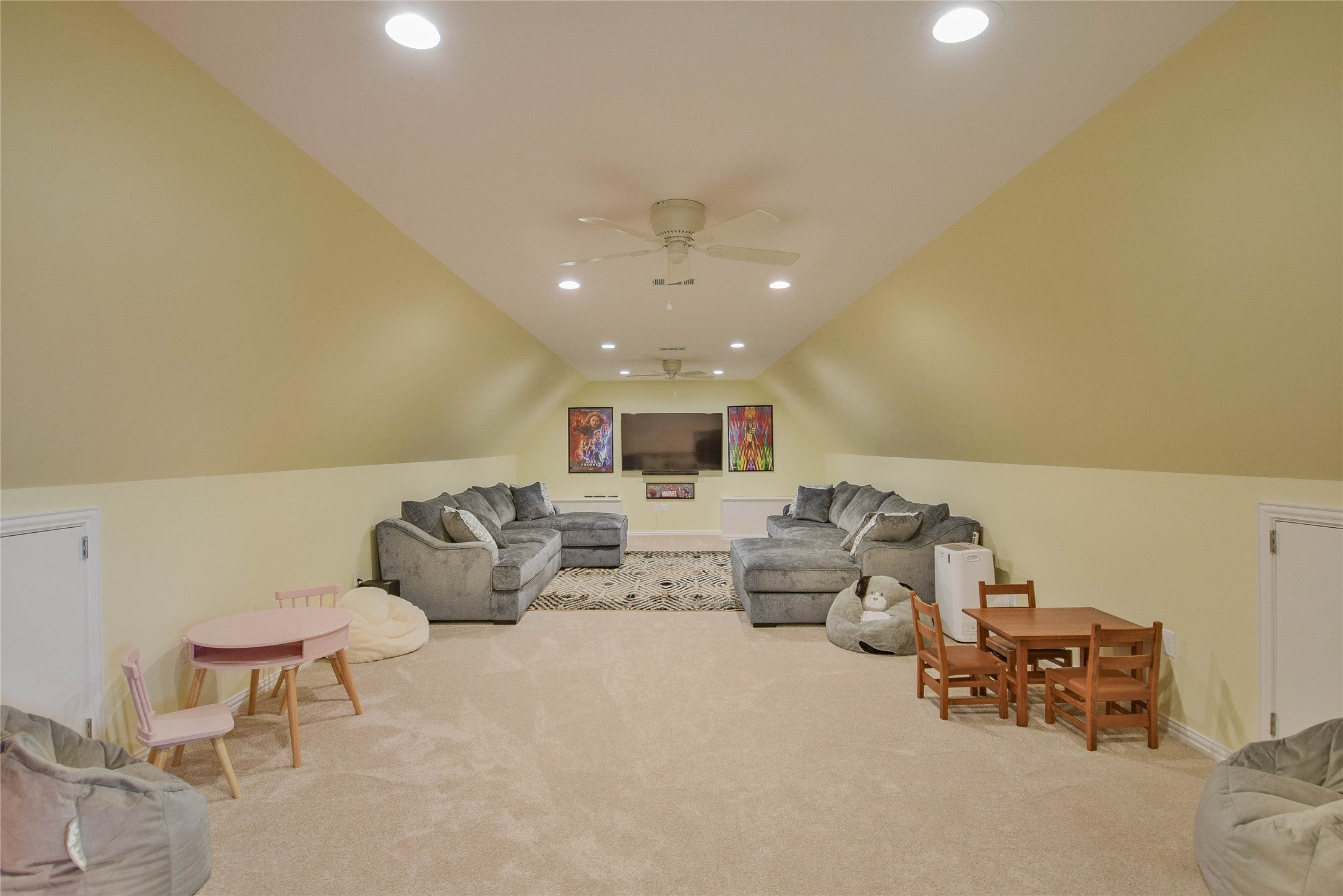 Granbury, Texas, 76048, United States, ,5 BathroomsBathrooms,Residential,Active,1799390