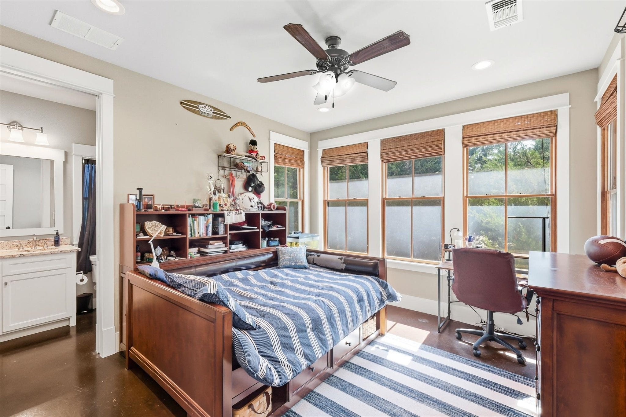 Melissa, Texas, 75454, United States, 3 Bedrooms Bedrooms, ,3 BathroomsBathrooms,Residential,Active,1961952