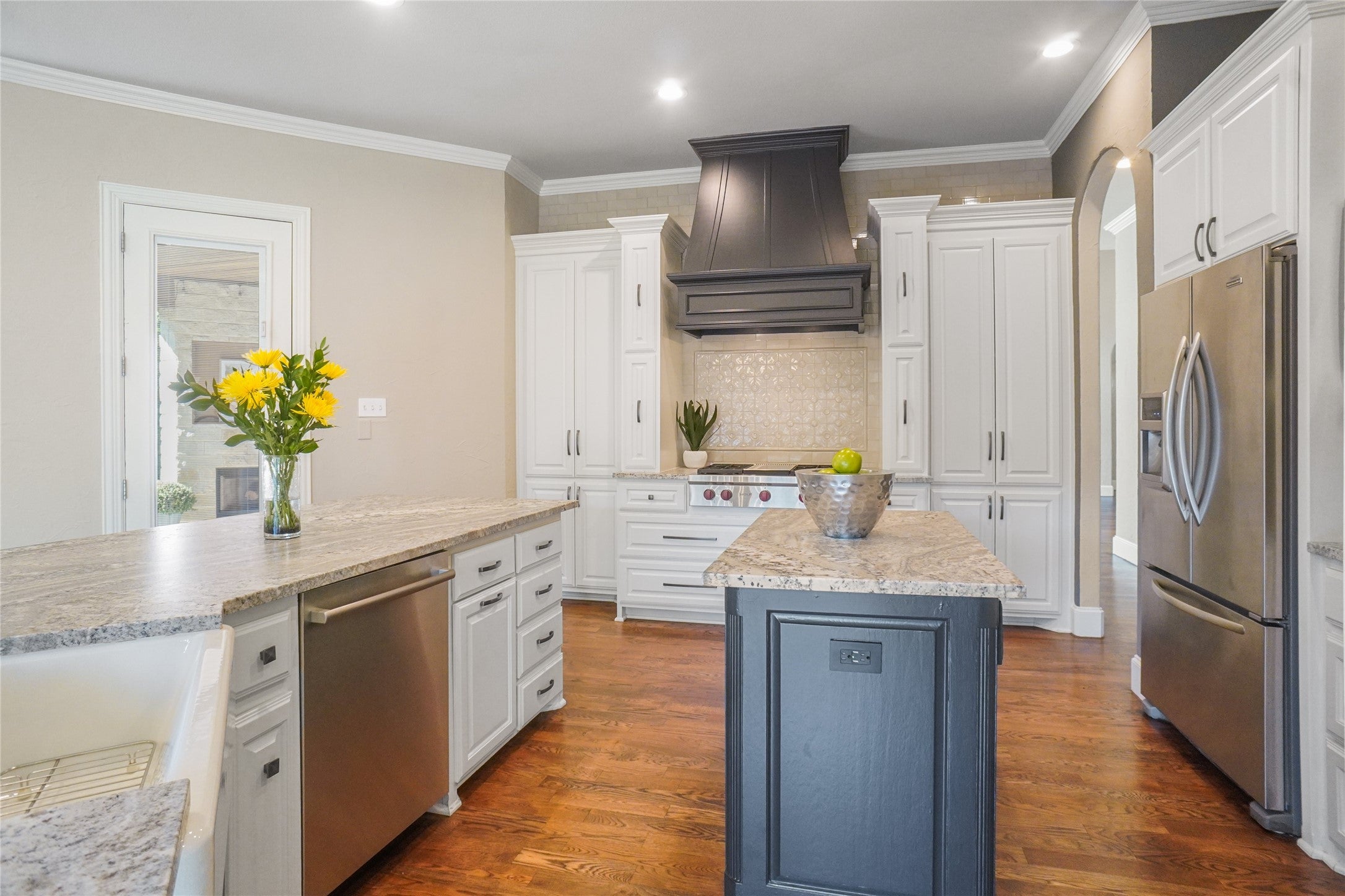 Southlake, Texas, 76092, United States, 4 Bedrooms Bedrooms, ,4 BathroomsBathrooms,Residential,Active,1962191