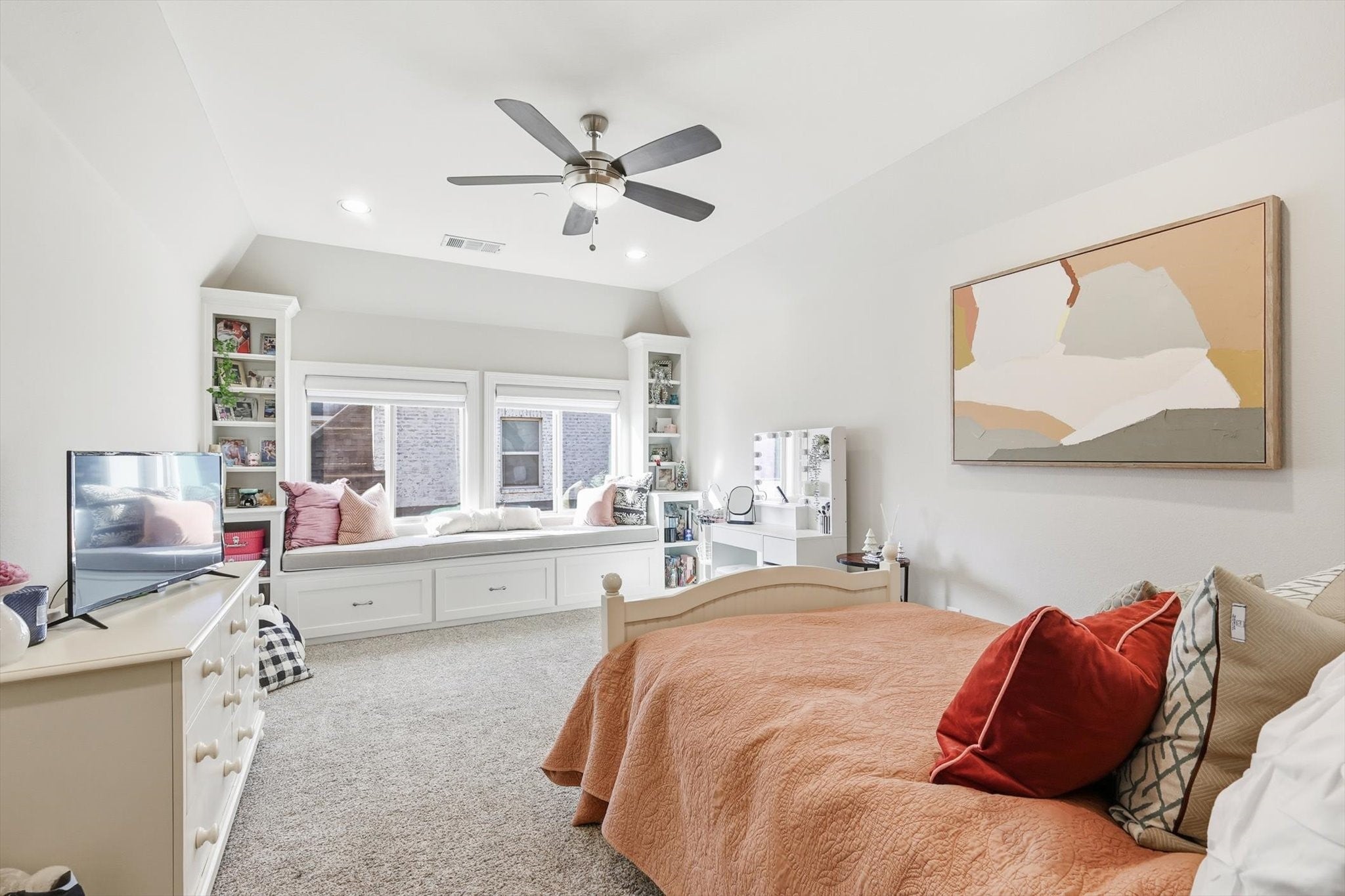 Frisco, Texas, 75033, United States, 5 Bedrooms Bedrooms, ,6 BathroomsBathrooms,Residential,Active,2010142