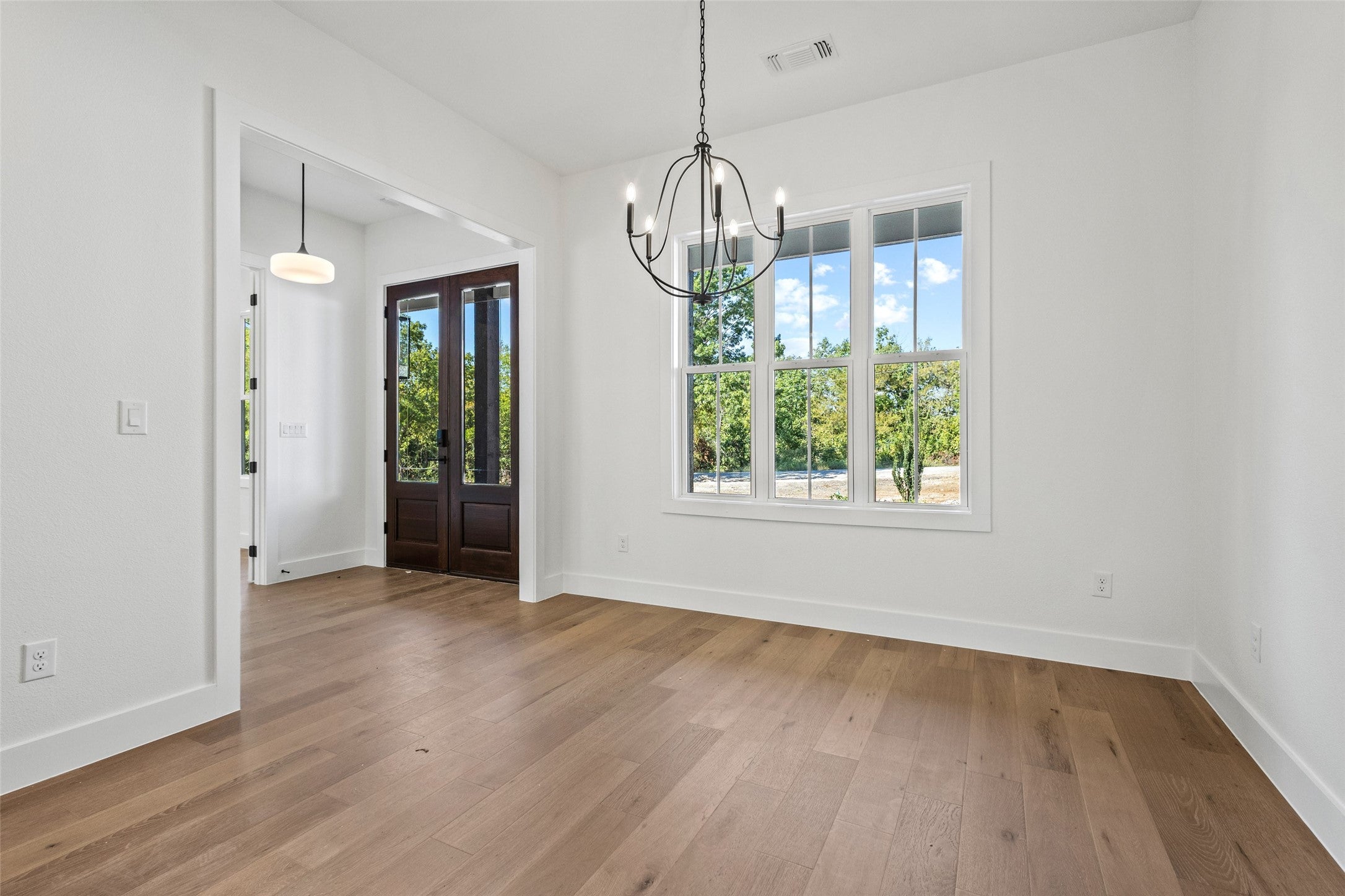 Van Alstyne, Texas, 75495, United States, 4 Bedrooms Bedrooms, ,4 BathroomsBathrooms,Residential,Active,1880019