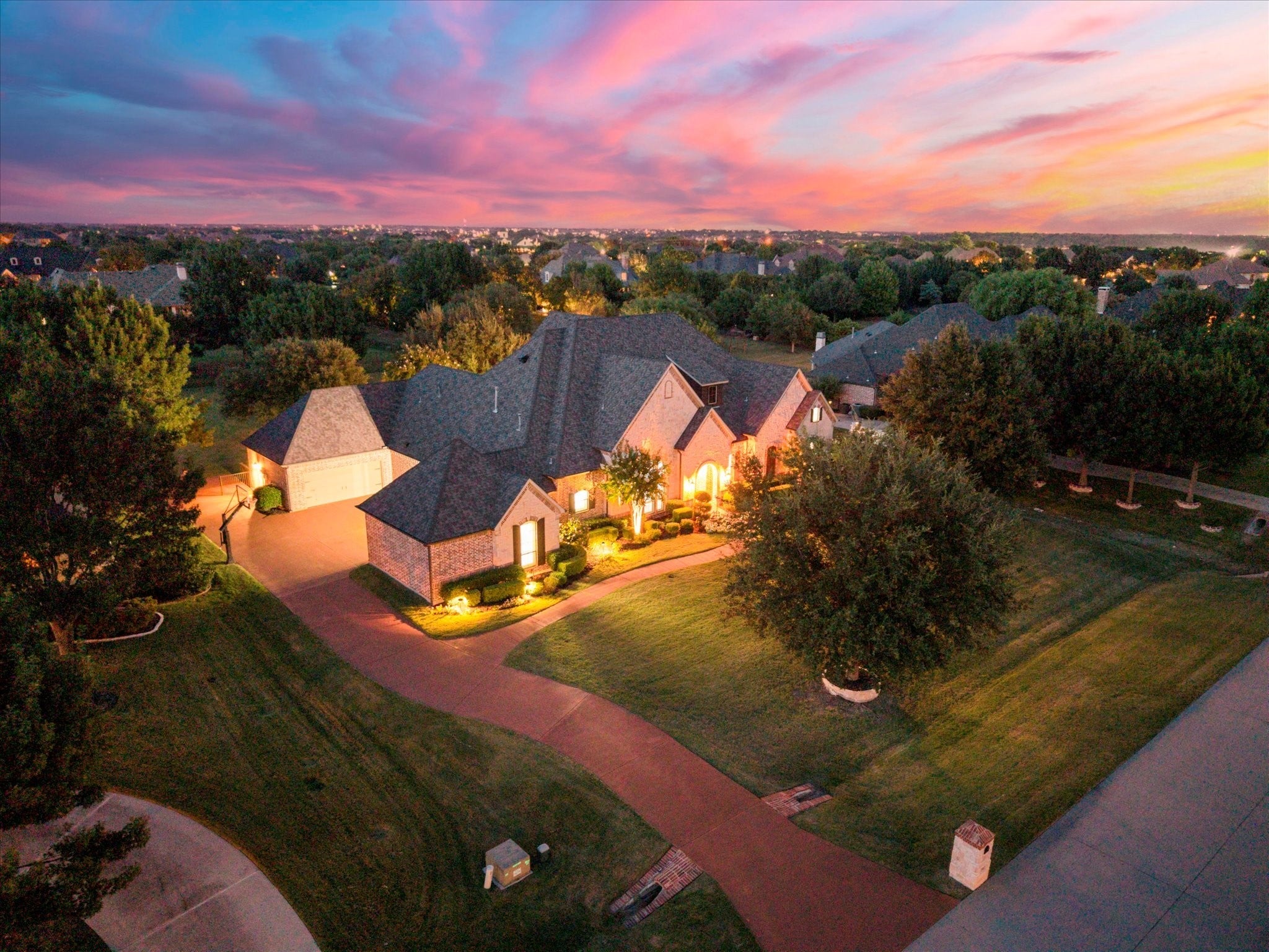 Prosper, Texas, 75078, United States, 4 Bedrooms Bedrooms, ,5 BathroomsBathrooms,Residential,Active,1936432