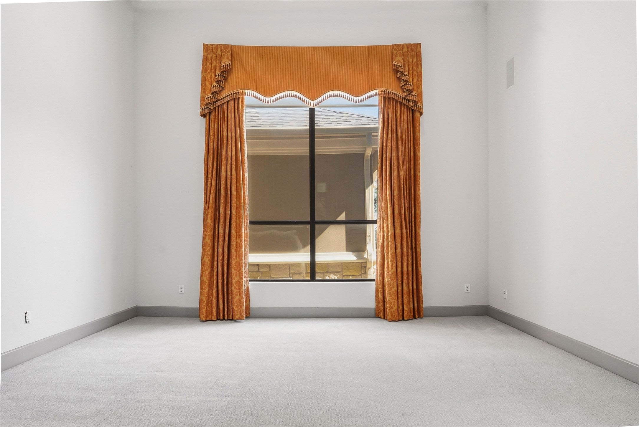 Flower Mound, Texas, 75022, United States, 4 Bedrooms Bedrooms, ,6 BathroomsBathrooms,Residential,Active,1972143