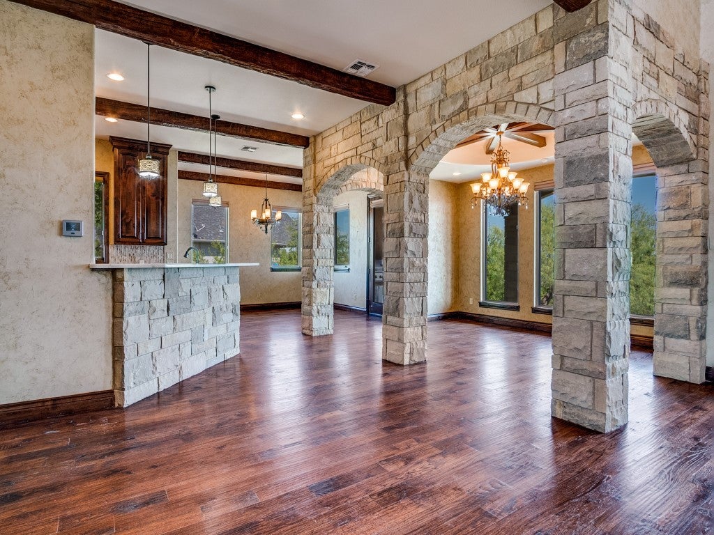 Graham, Texas, 76450, United States, 4 Bedrooms Bedrooms, ,4 BathroomsBathrooms,Residential,Active,1944034