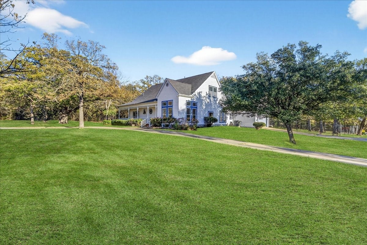 Scurry, Texas, 75158, United States, 4 Bedrooms Bedrooms, ,3 BathroomsBathrooms,Residential,Active,2007195