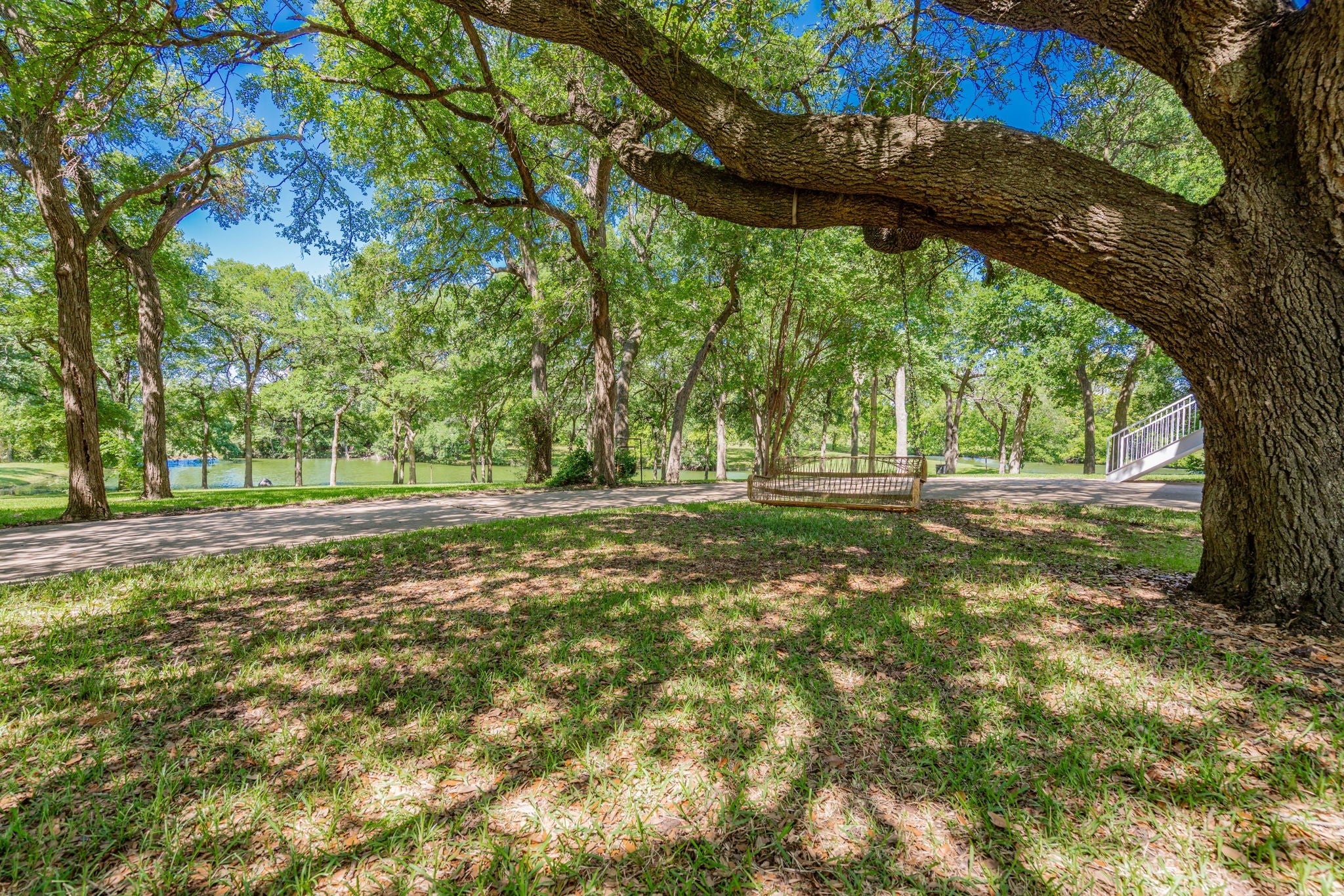 Seagoville, Texas, 75159, United States, 4 Bedrooms Bedrooms, ,5 BathroomsBathrooms,Residential,Active,1810463