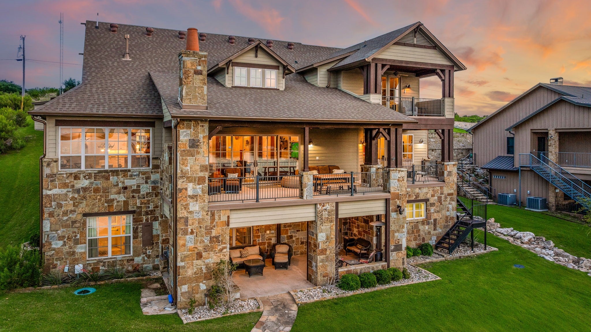 Graford, Texas, 76449, United States, ,6 BathroomsBathrooms,Residential,Active,1852724