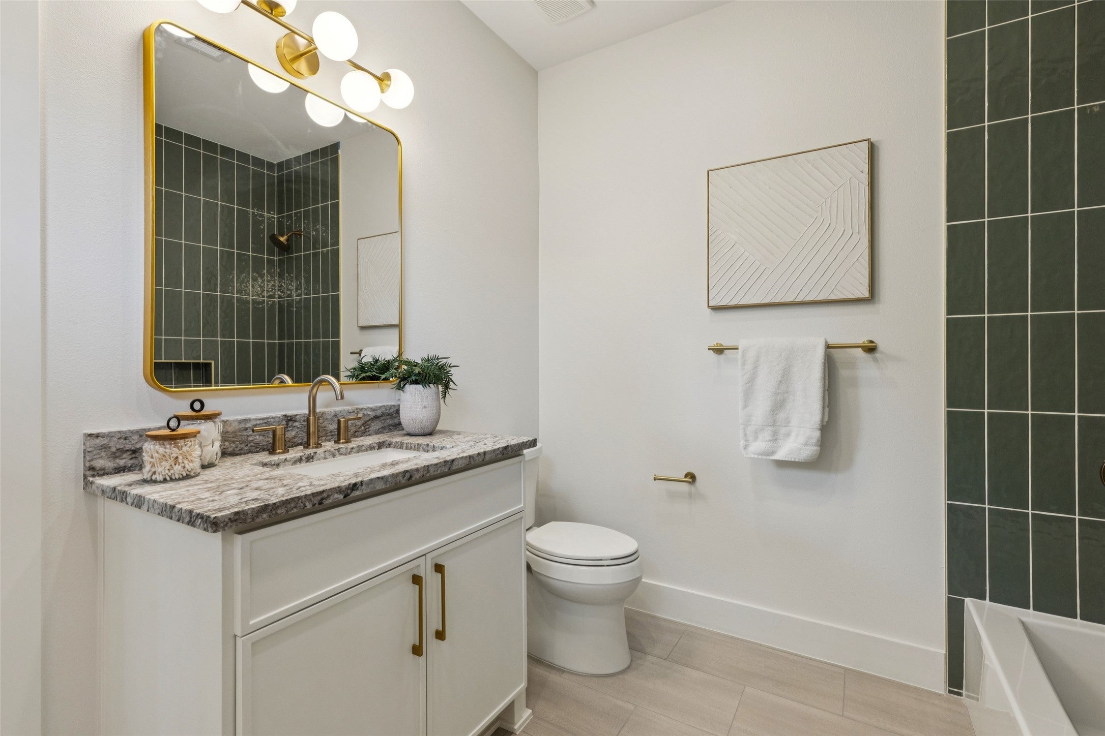 Dallas, Texas, 75229, United States, 5 Bedrooms Bedrooms, ,5 BathroomsBathrooms,Residential,Active,1944089