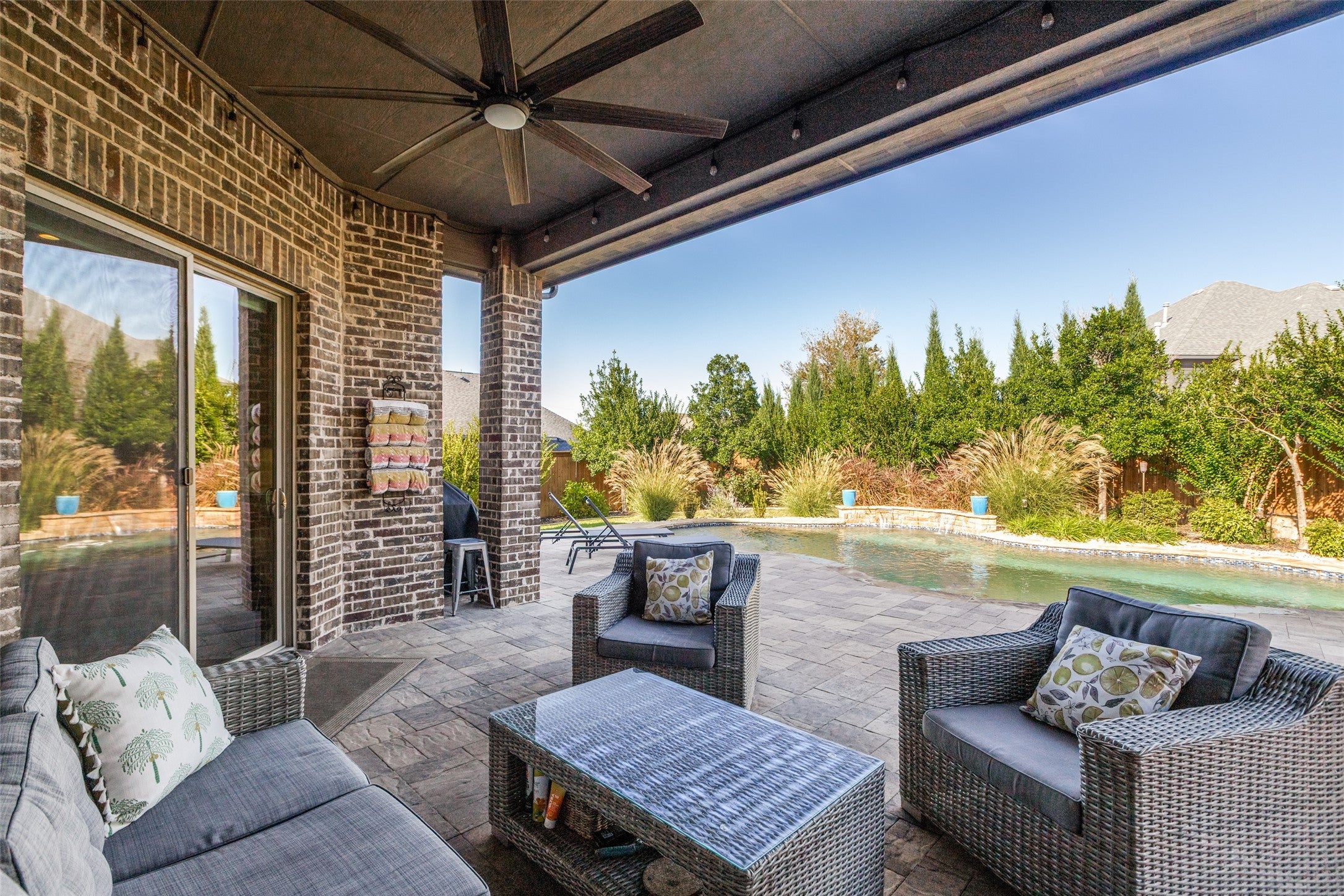 Frisco, Texas, 75033, United States, 5 Bedrooms Bedrooms, ,4 BathroomsBathrooms,Residential,Active,1971778