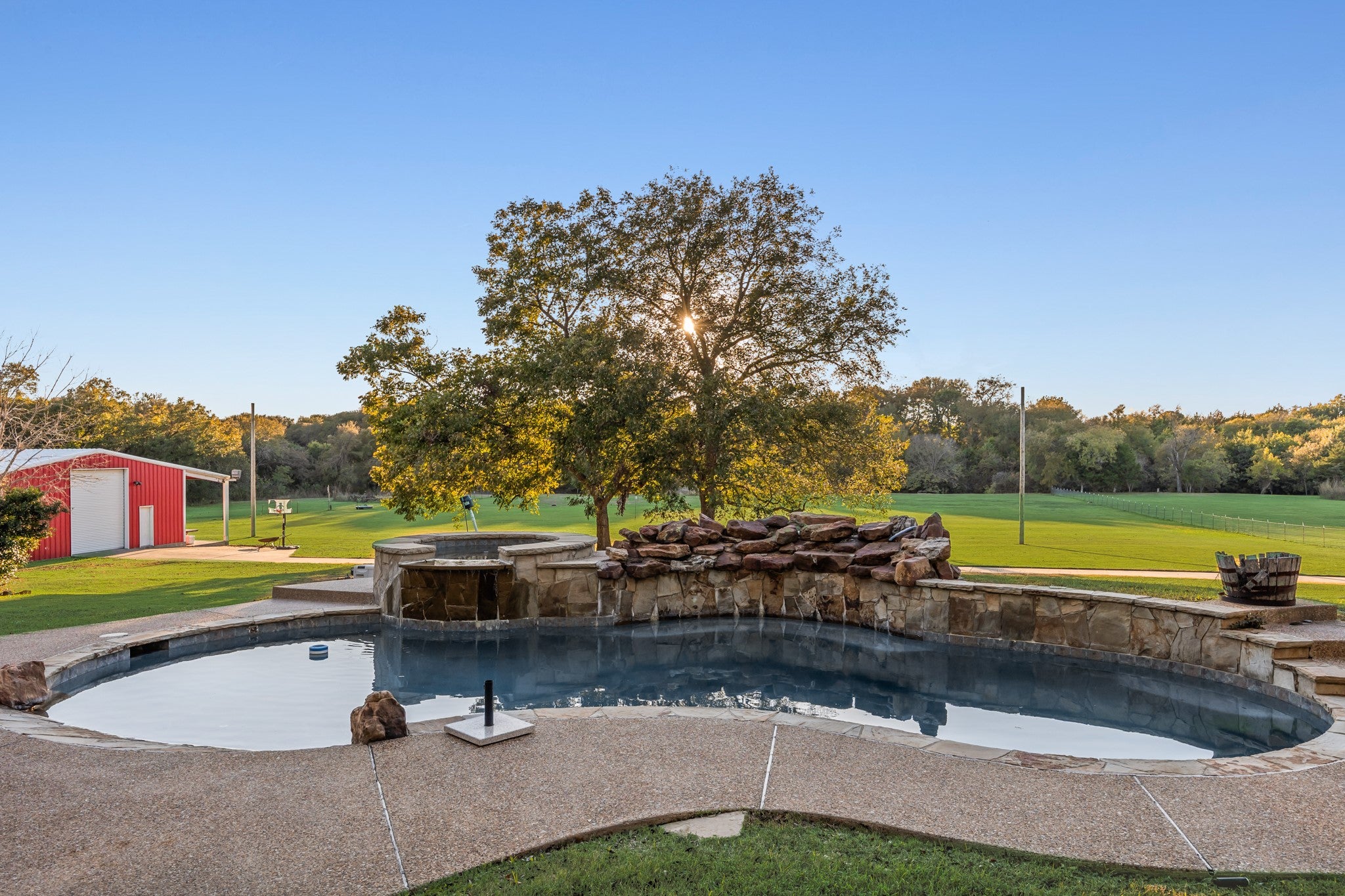 Midlothian, Texas, 76065, United States, 4 Bedrooms Bedrooms, ,4 BathroomsBathrooms,Residential,Active,1992317