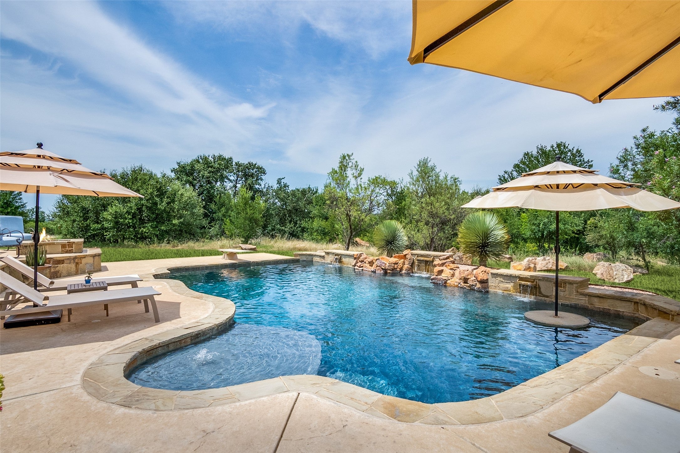 Graford, Texas, 76449, United States, 5 Bedrooms Bedrooms, ,4 BathroomsBathrooms,Residential,Active,1902943
