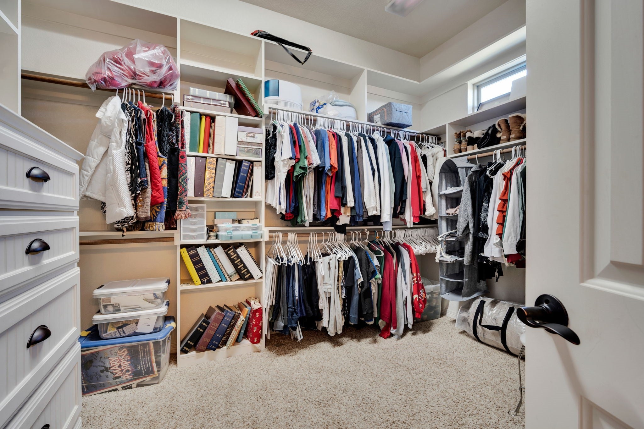 Waxahachie, Texas, 75165, United States, 3 Bedrooms Bedrooms, ,3 BathroomsBathrooms,Residential,Active,2001358