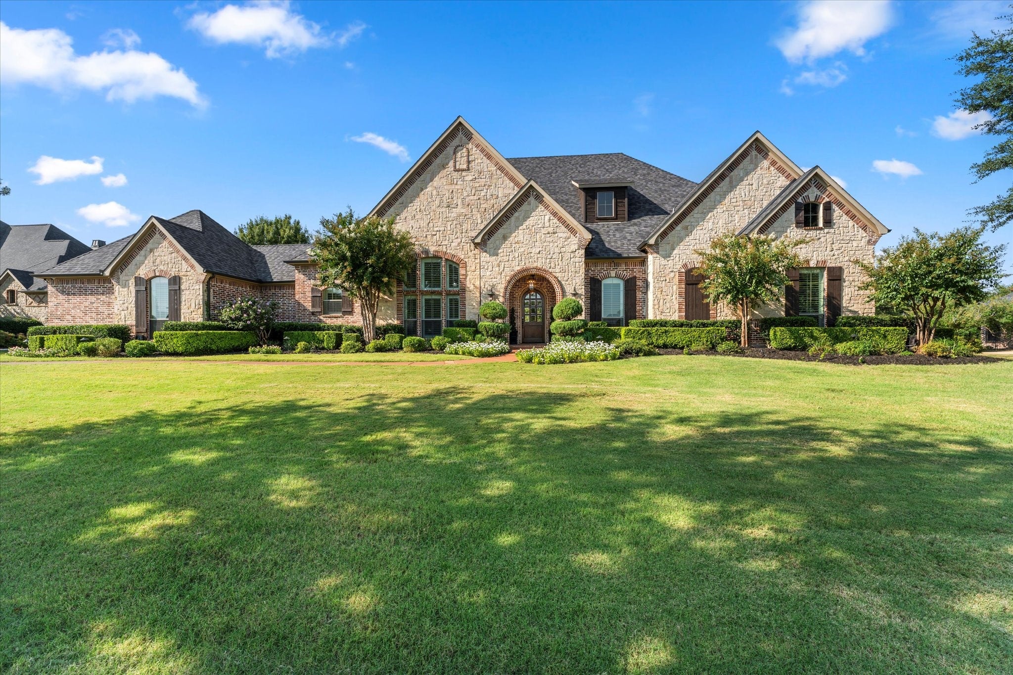 Prosper, Texas, 75078, United States, 4 Bedrooms Bedrooms, ,5 BathroomsBathrooms,Residential,Active,1936432