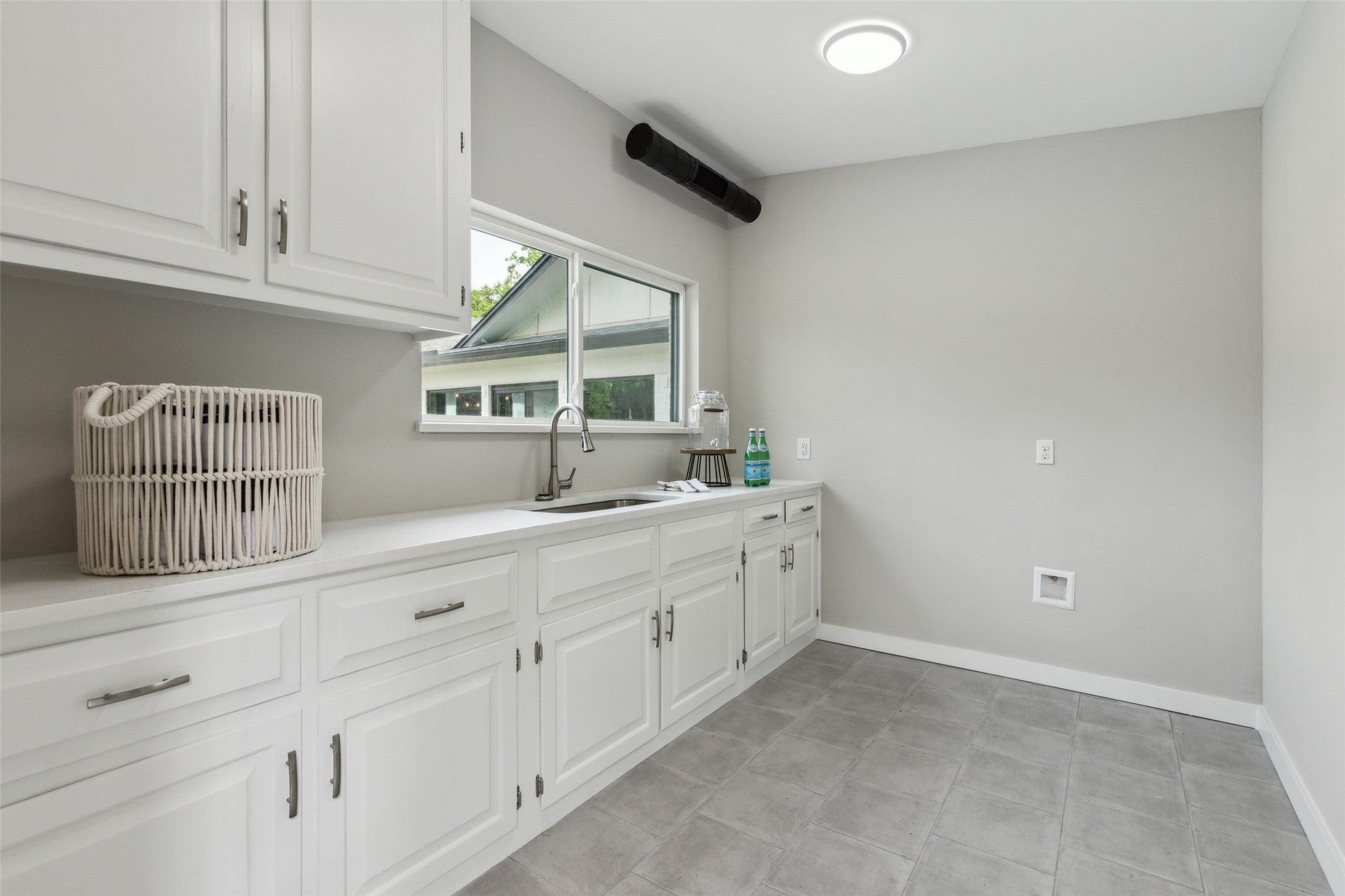 Colleyville, Texas, 76034, United States, 5 Bedrooms Bedrooms, ,4 BathroomsBathrooms,Residential,Active,1832302