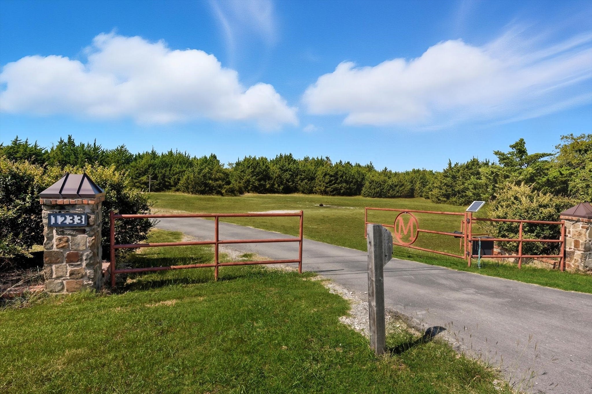 Melissa, Texas, 75454, United States, 4 Bedrooms Bedrooms, ,3 BathroomsBathrooms,Residential,Active,1961956