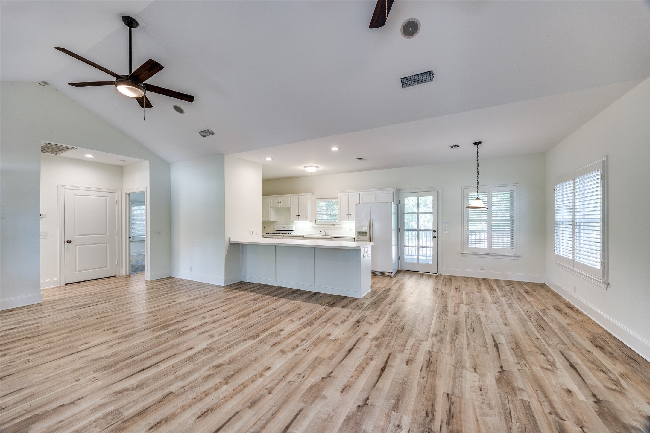 Mckinney, Texas, 75071, United States, 5 Bedrooms Bedrooms, ,6 BathroomsBathrooms,Residential,Active,1946319