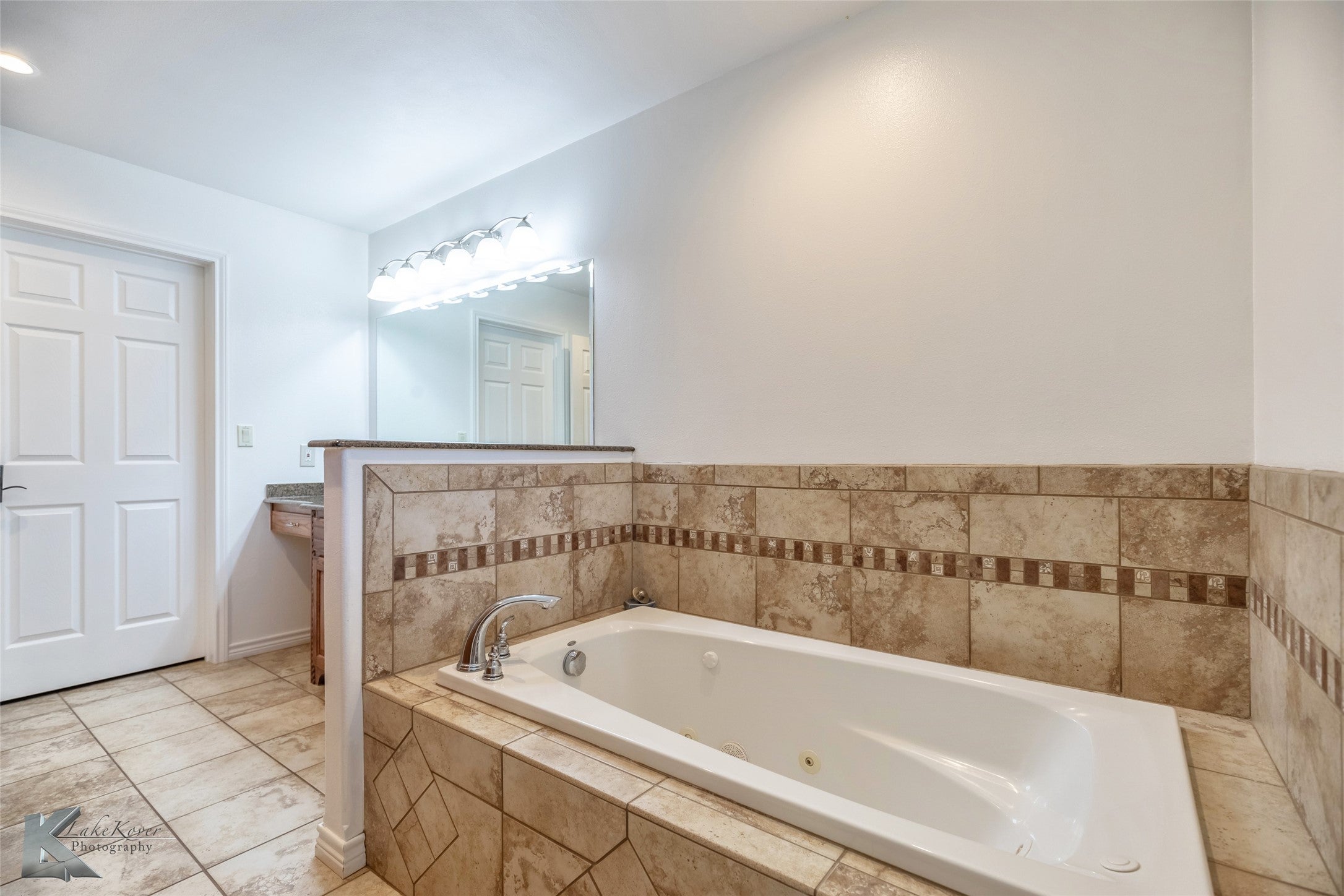 Brownwood, Texas, 76801, United States, ,3 BathroomsBathrooms,Residential,Active,1808343