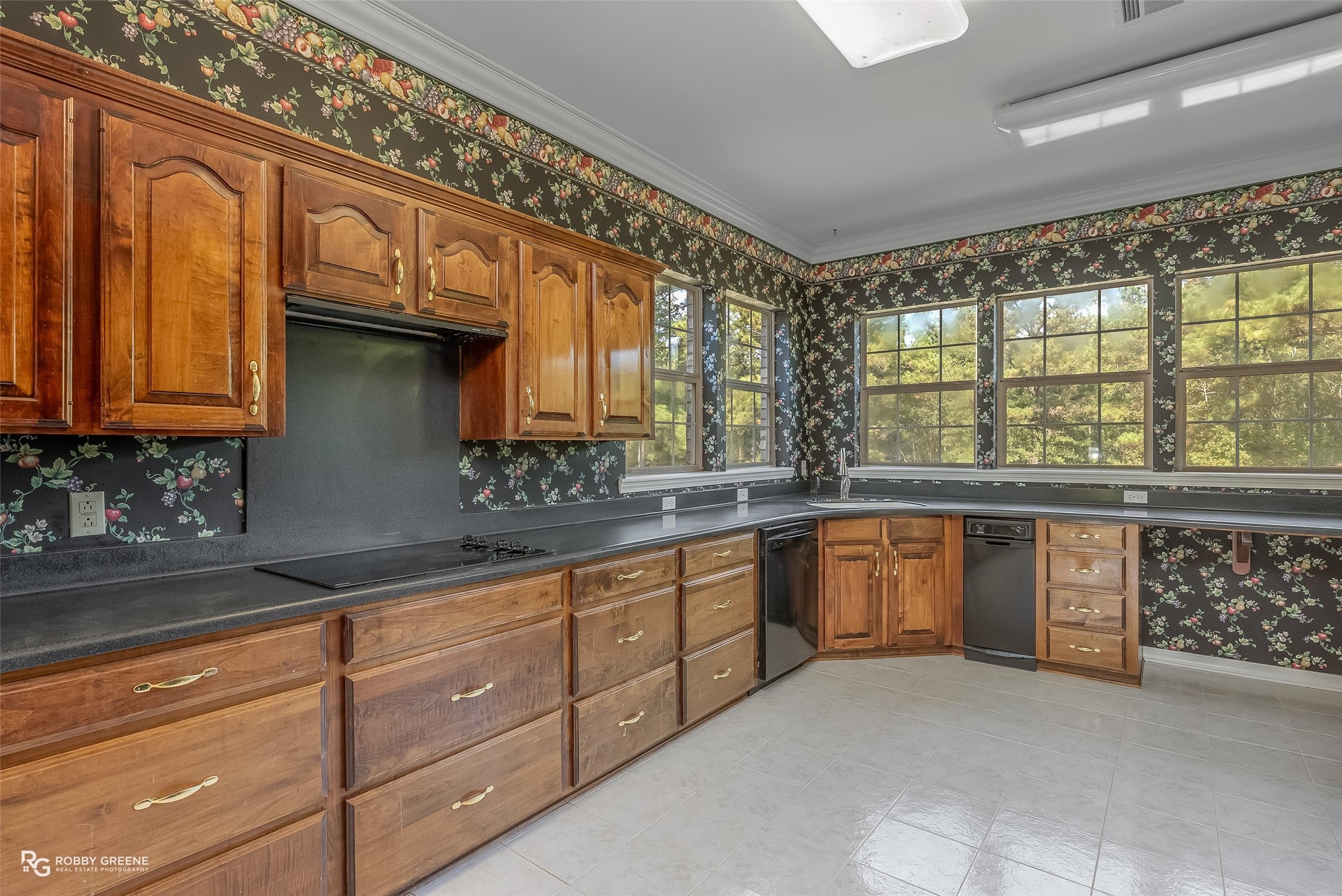 Shreveport, Louisiana, 71119, United States, 4 Bedrooms Bedrooms, ,4 BathroomsBathrooms,Residential,Active,1990608