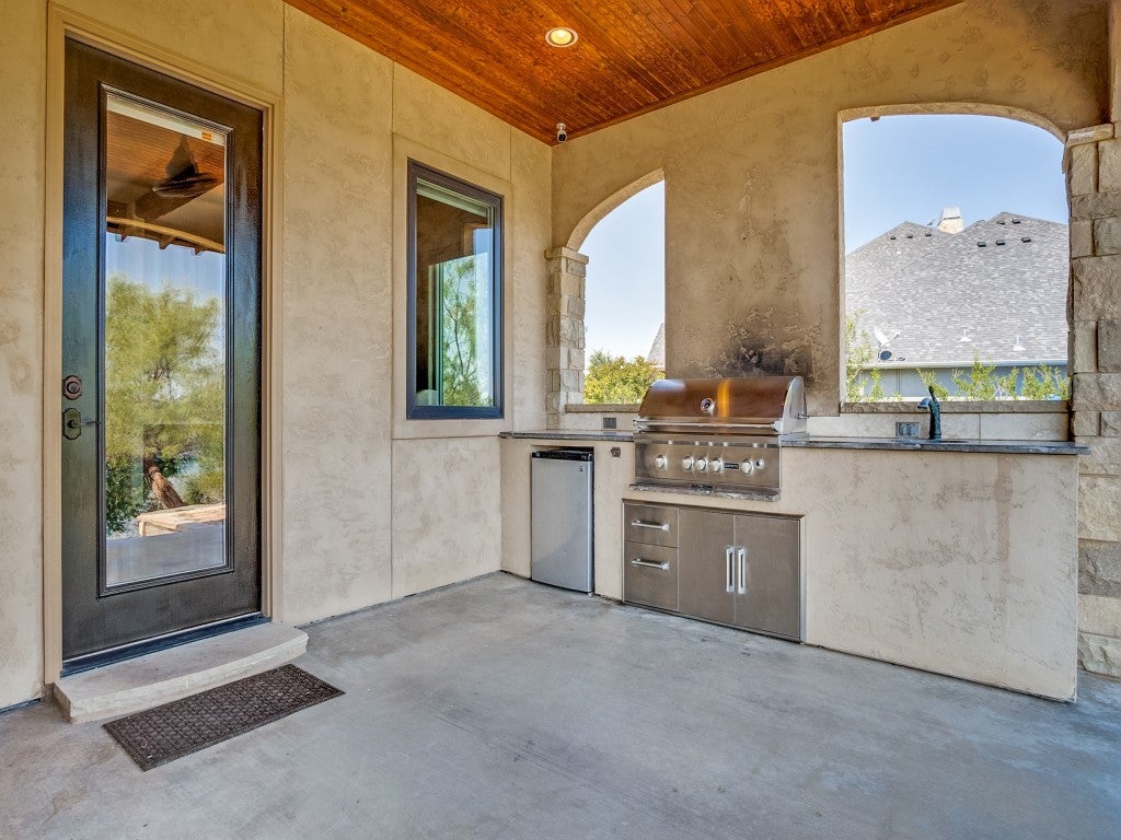 Graham, Texas, 76450, United States, 4 Bedrooms Bedrooms, ,4 BathroomsBathrooms,Residential,Active,1944034