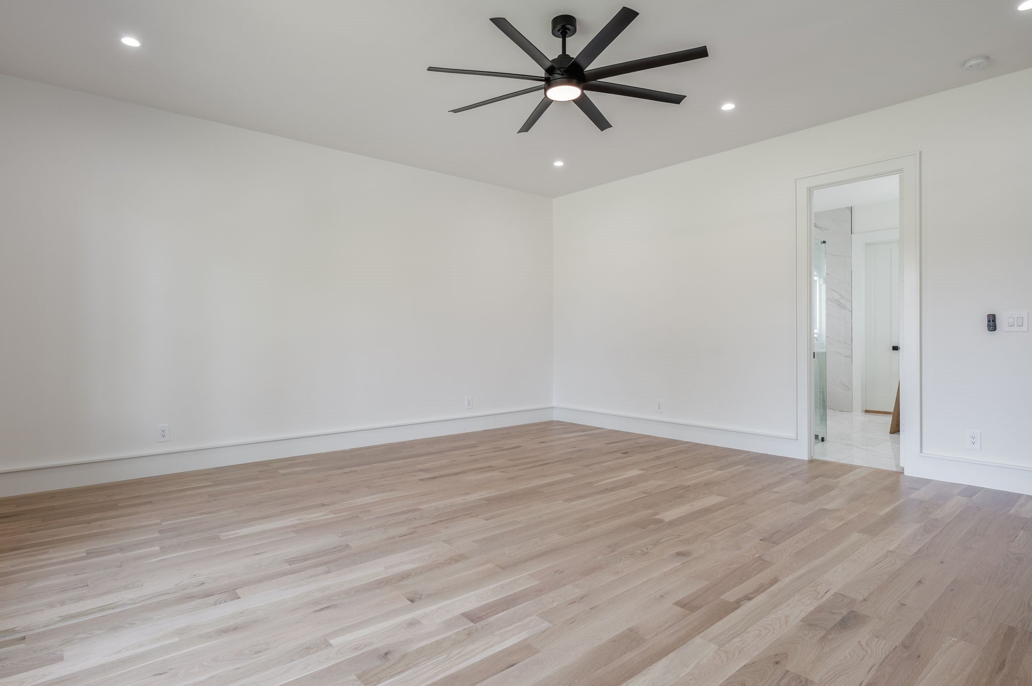 Dallas, Texas, 75209, United States, 4 Bedrooms Bedrooms, ,5 BathroomsBathrooms,Residential,Active,1942360