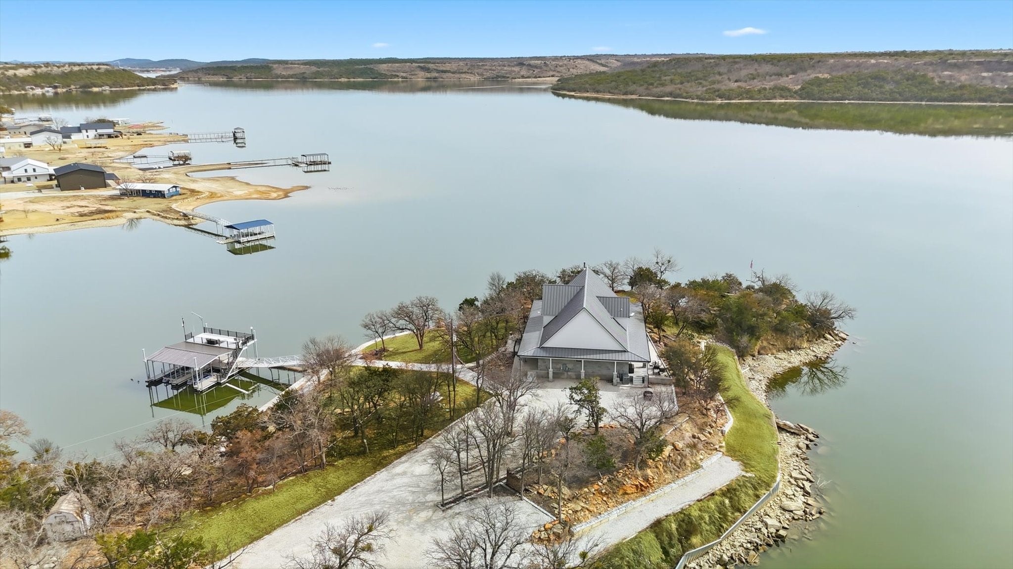 Graham, Texas, 76450, United States, 4 Bedrooms Bedrooms, ,4 BathroomsBathrooms,Residential,Active,2017097