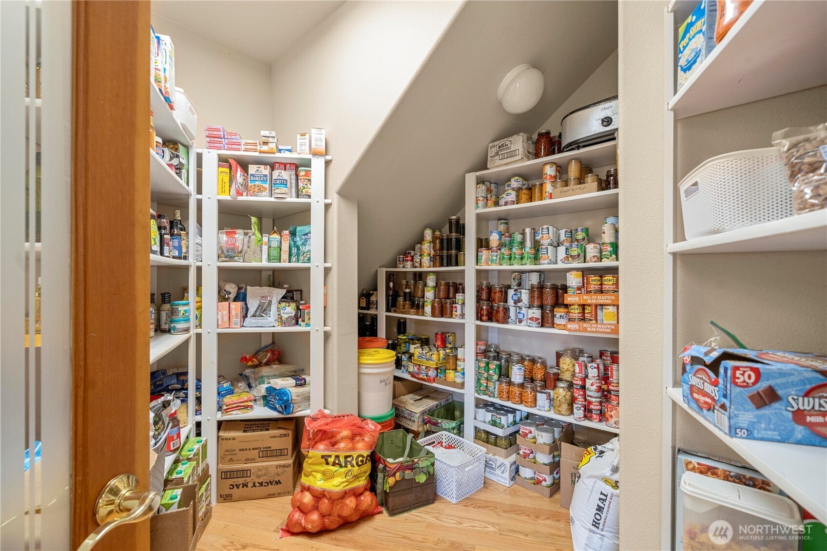 Shelton, Washington, 98584, United States, 5 Bedrooms Bedrooms, ,5 BathroomsBathrooms,Residential,Active,1877788