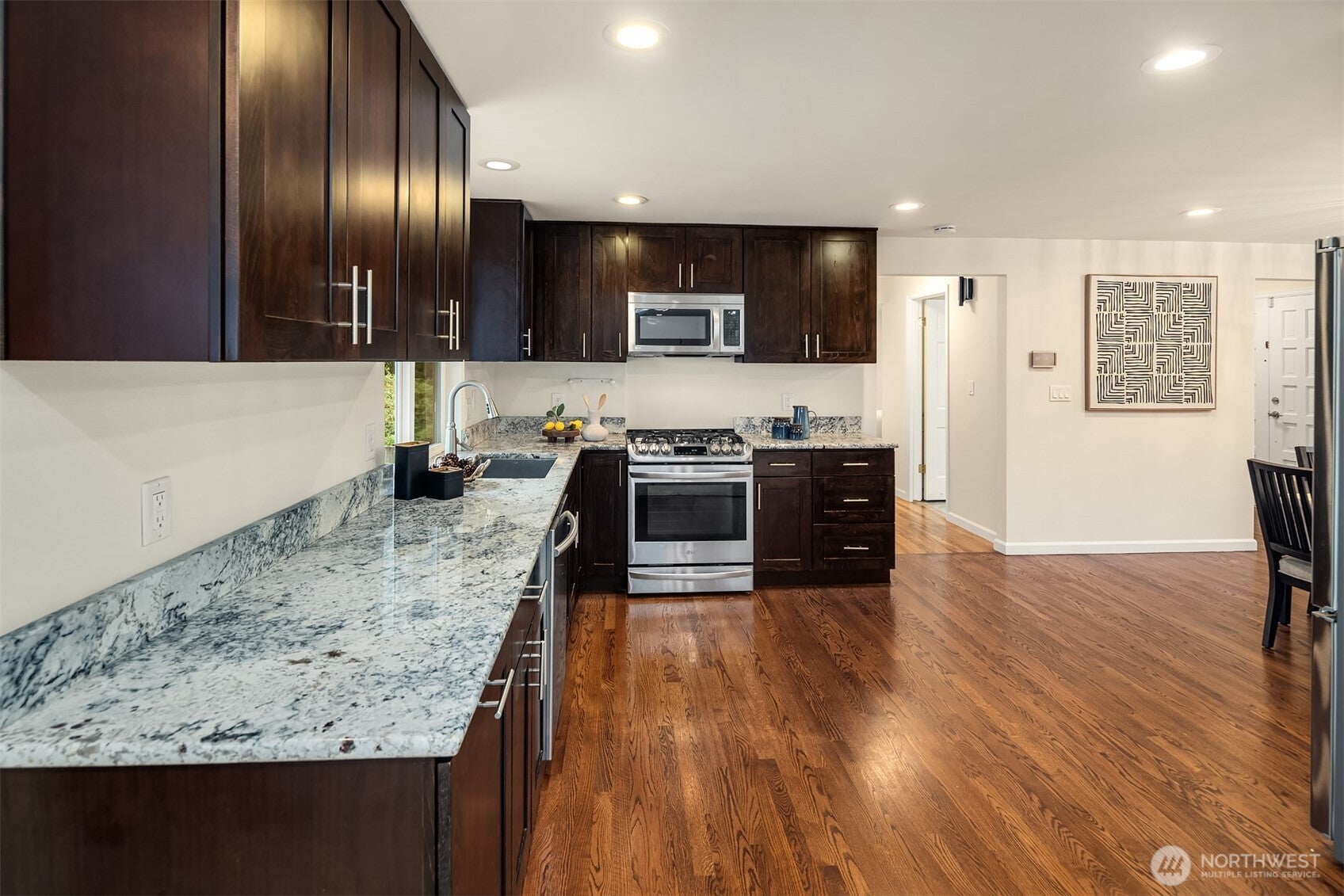 Bellevue, Washington, 98007, United States, ,3 BathroomsBathrooms,Residential,Active,1790832