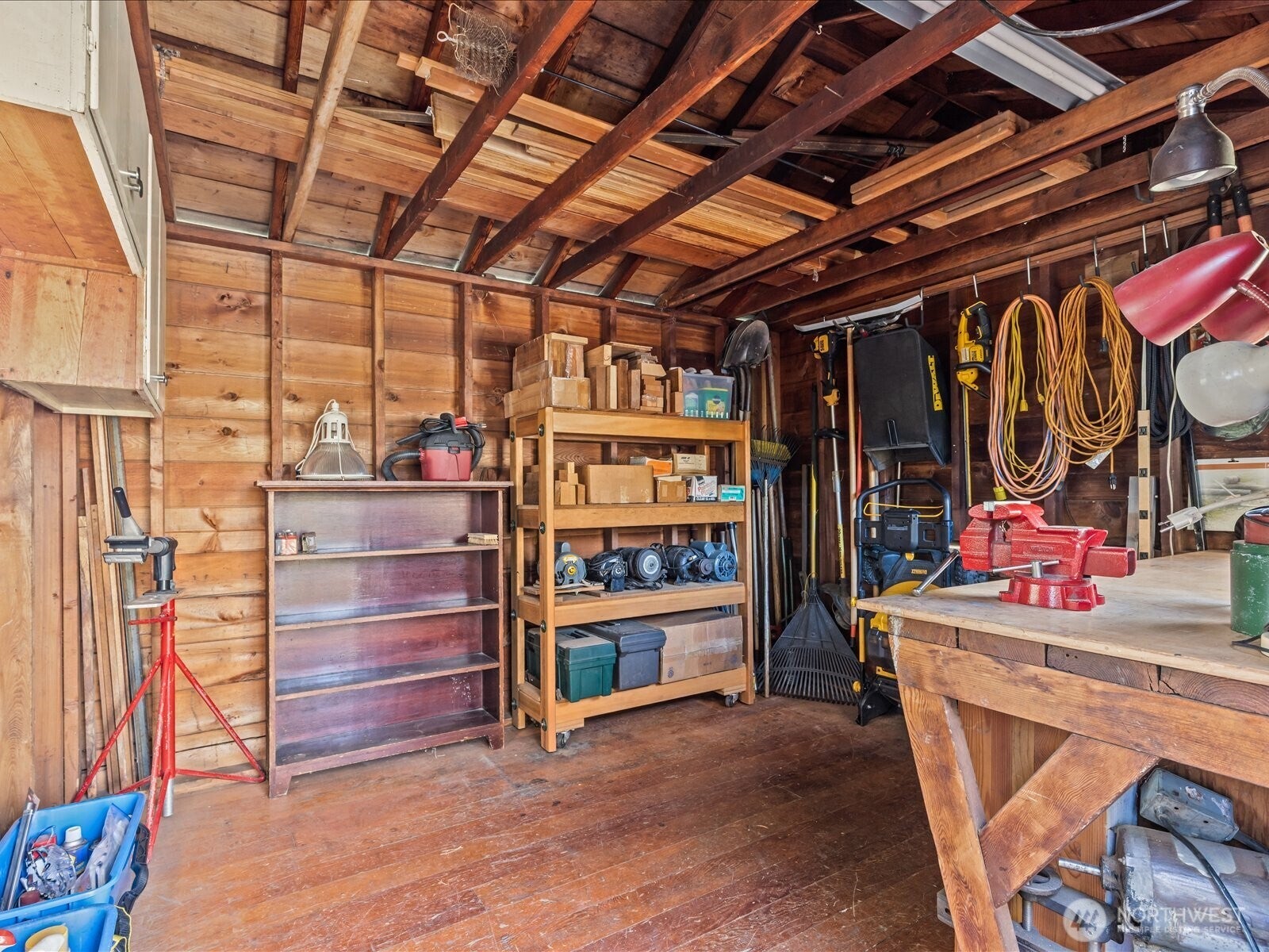 Seattle, Washington, 98103, United States, 3 Bedrooms Bedrooms, ,1 BathroomBathrooms,Residential,Active,1967310