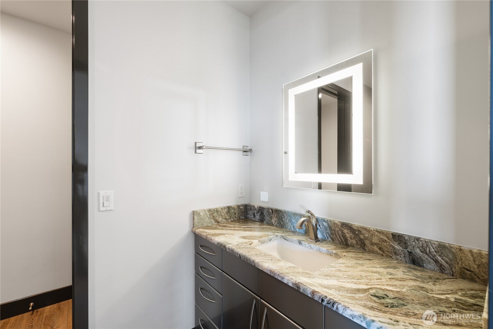 Anacortes, Washington, 98221, United States, 3 Bedrooms Bedrooms, ,3 BathroomsBathrooms,Residential,Active,1968386