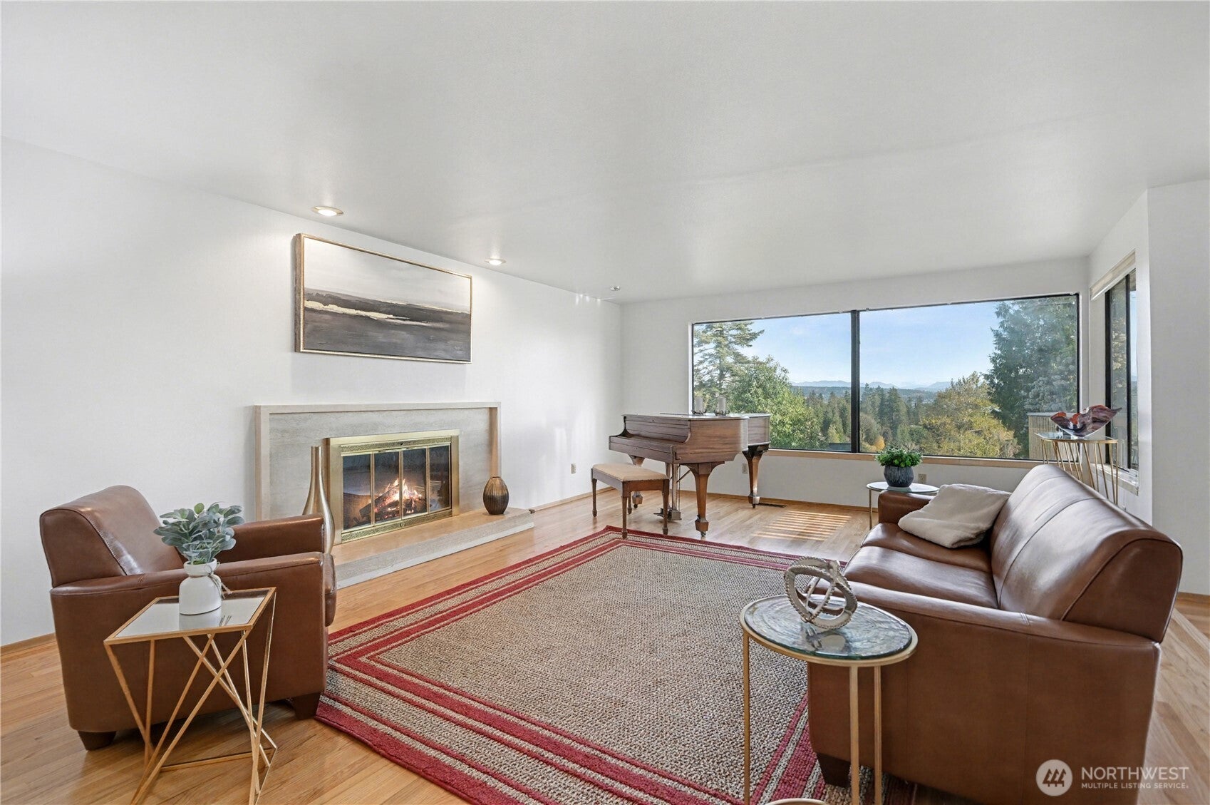 Seattle, Washington, 98105, United States, 6 Bedrooms Bedrooms, ,3 BathroomsBathrooms,Residential,Active,1995274