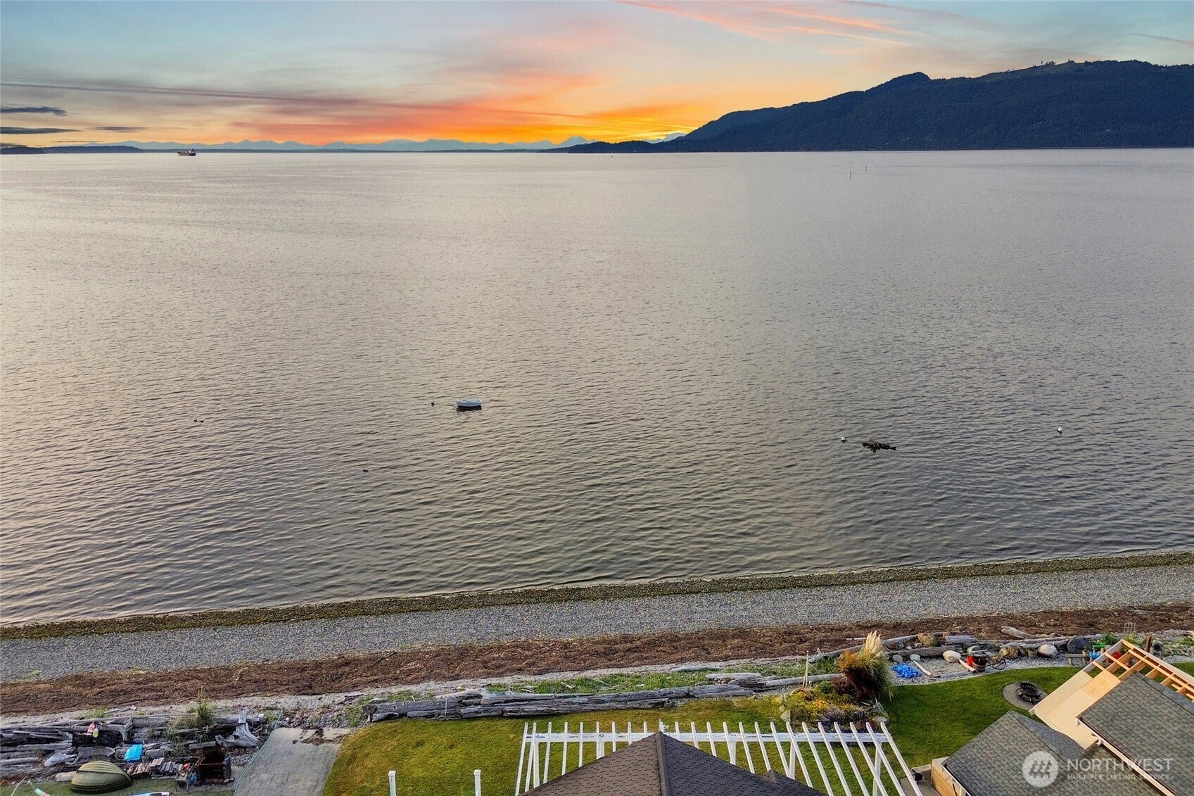 Bow, Washington, 98232, United States, 3 Bedrooms Bedrooms, ,4 BathroomsBathrooms,Residential,Active,1849576