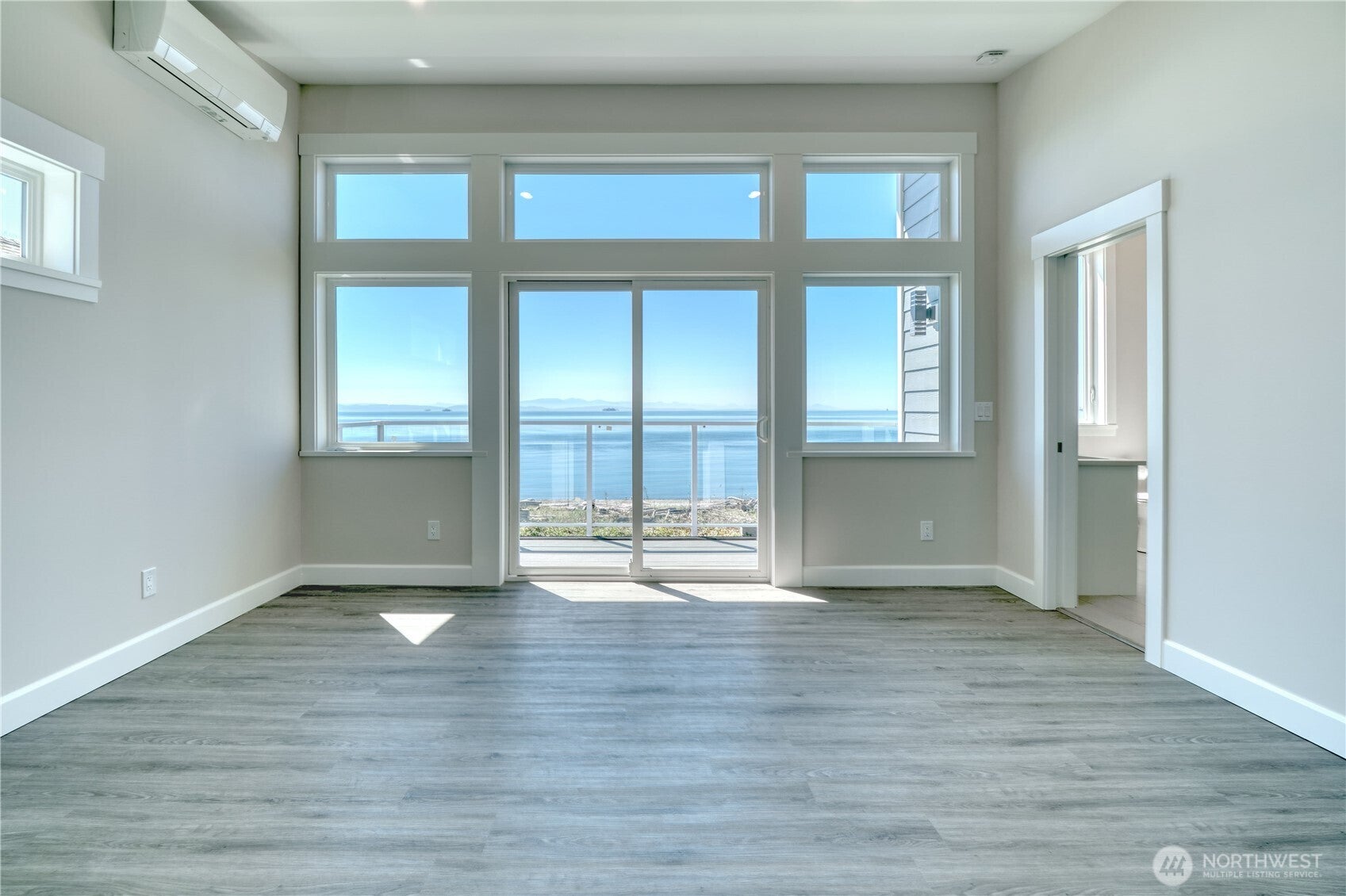 Point Roberts, Washington, 98281, United States, 2 Bedrooms Bedrooms, ,3 BathroomsBathrooms,Residential,Active,1905096