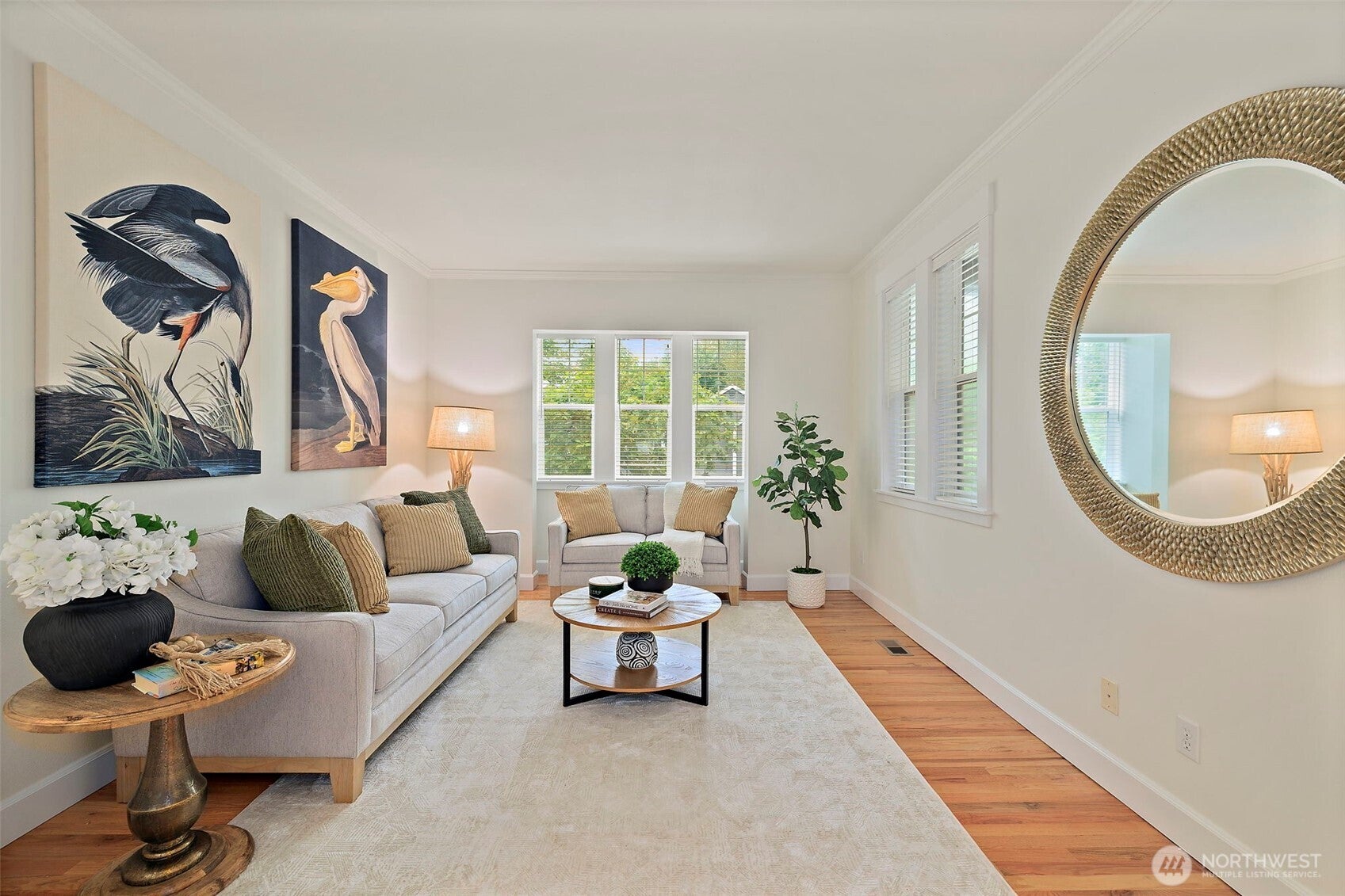 Snoqualmie, Washington, 98065, United States, 4 Bedrooms Bedrooms, ,4 BathroomsBathrooms,Residential,Active,1943832
