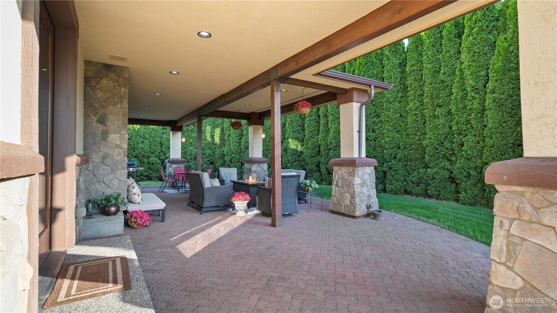 Walla Walla, Washington, 99362, United States, 6 Bedrooms Bedrooms, ,5 BathroomsBathrooms,Residential,Active,1787145