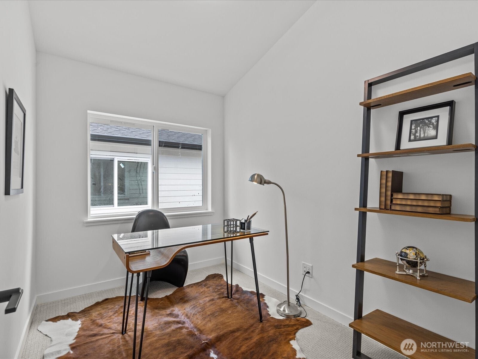 Seattle, Washington, 98117, United States, 4 Bedrooms Bedrooms, ,4 BathroomsBathrooms,Residential,Active,1892621